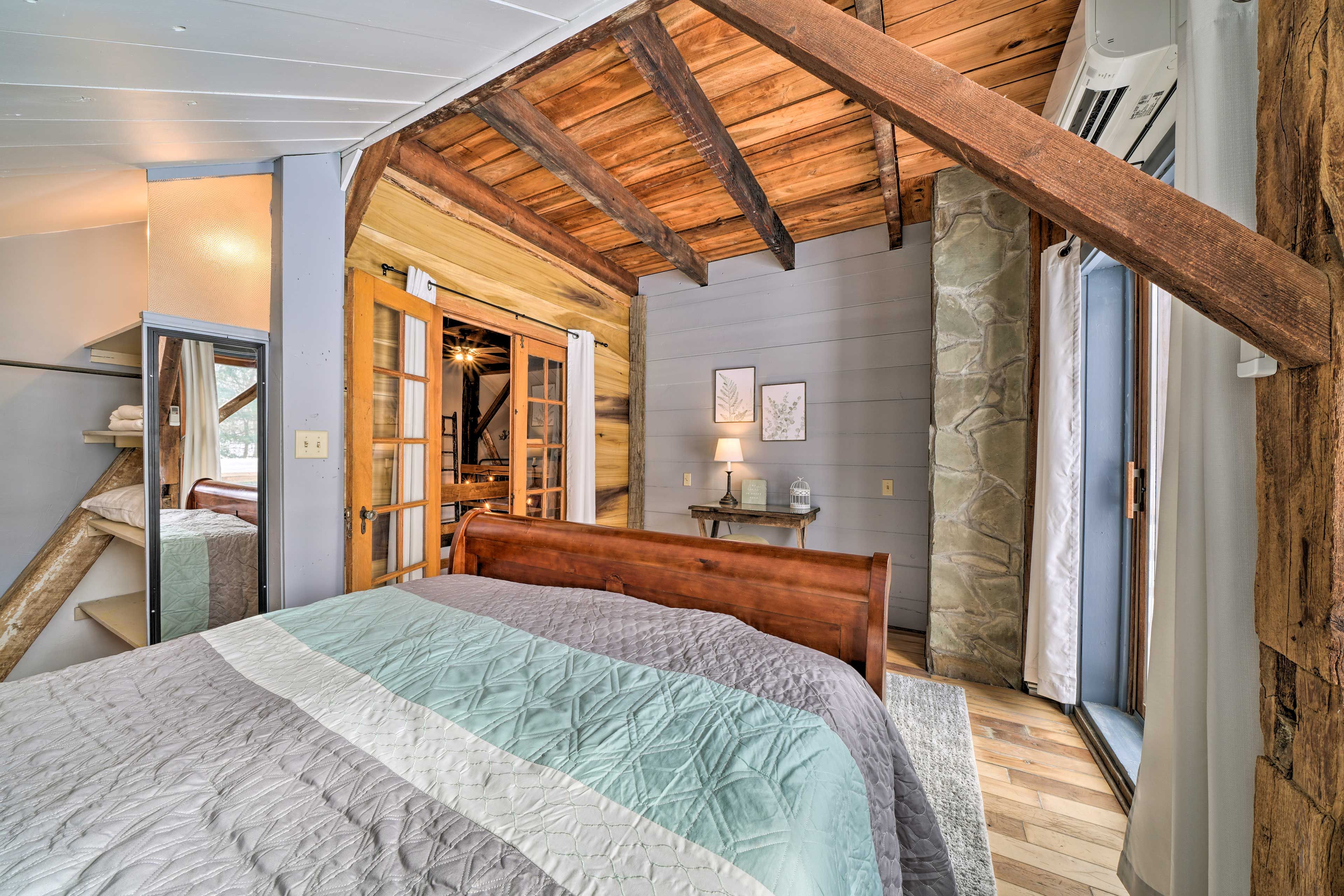 Bedroom 2 | Private Balcony