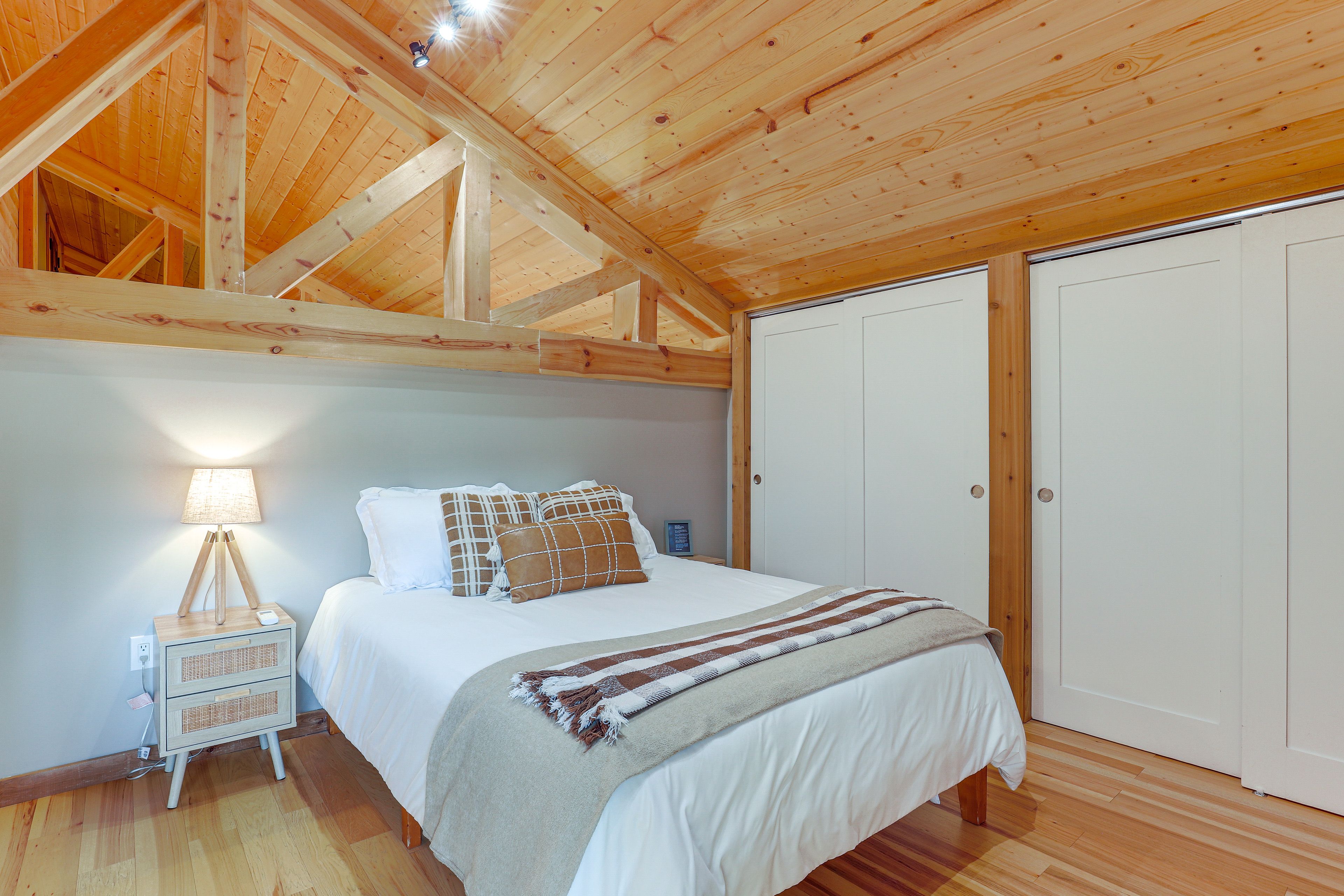 Bedroom 1 (Loft) | Queen Bed | 2nd Floor