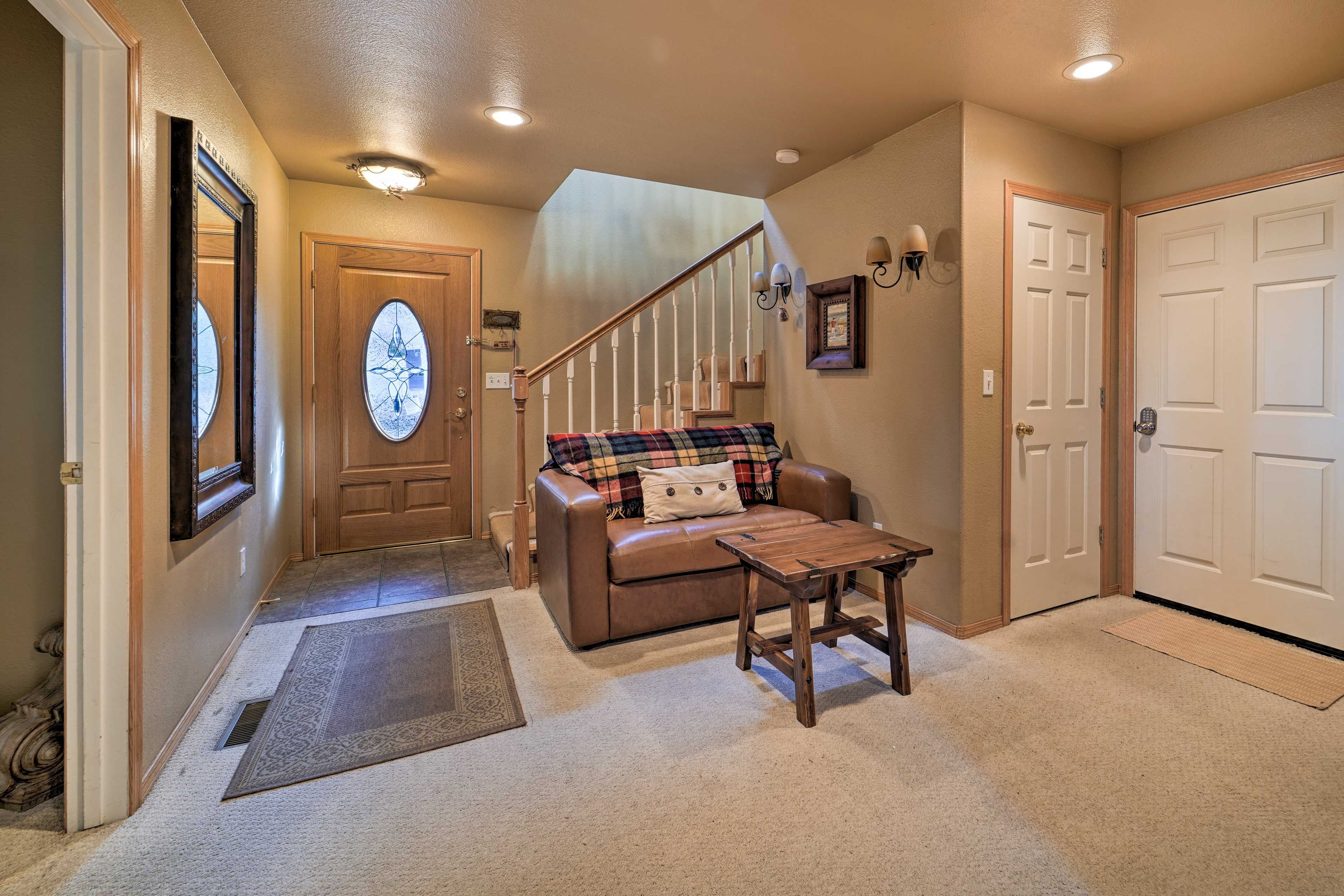 Entryway | Twin Sleeper Sofa