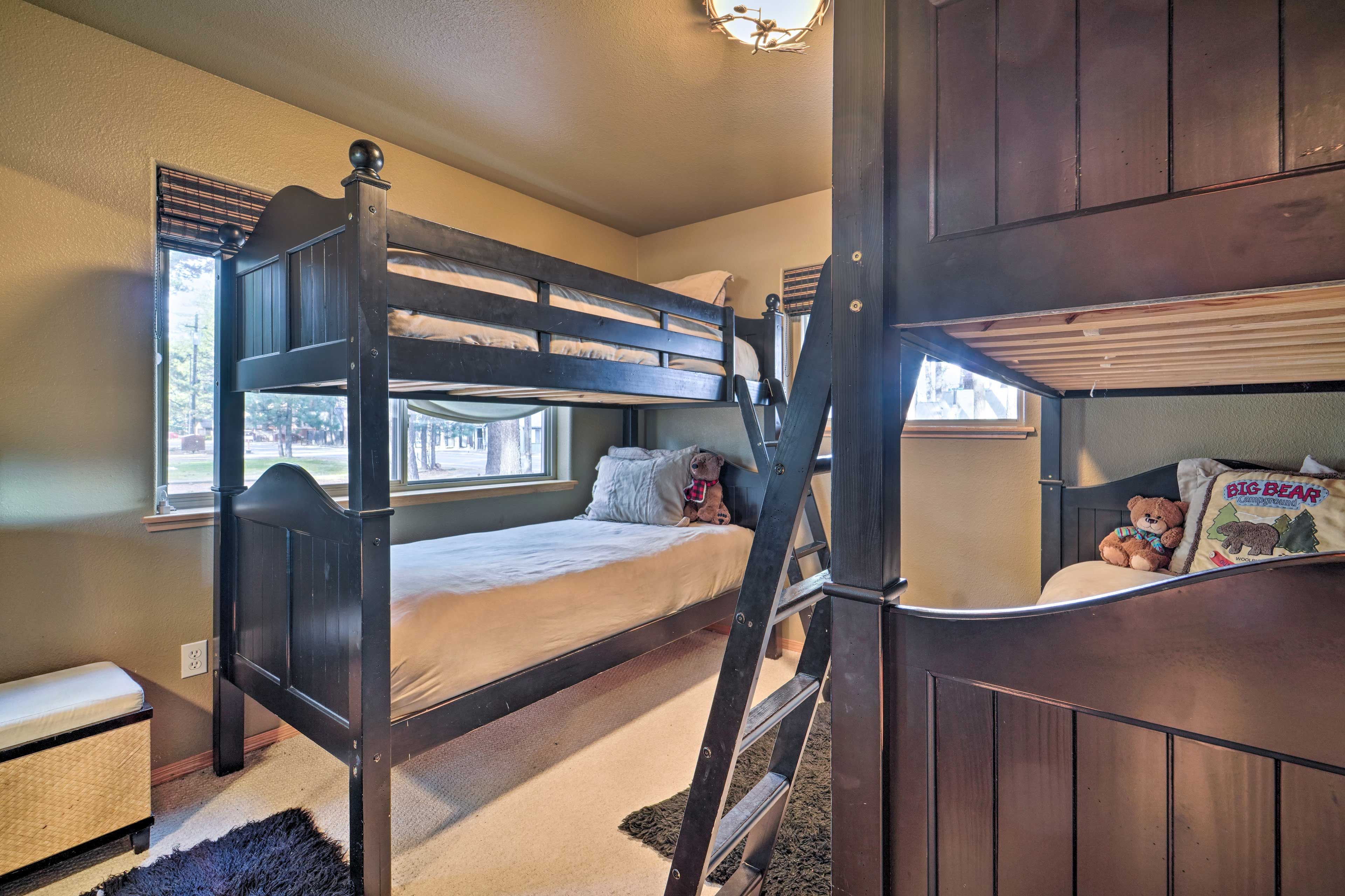 Bedroom 3 | 2 Twin Bunk Beds