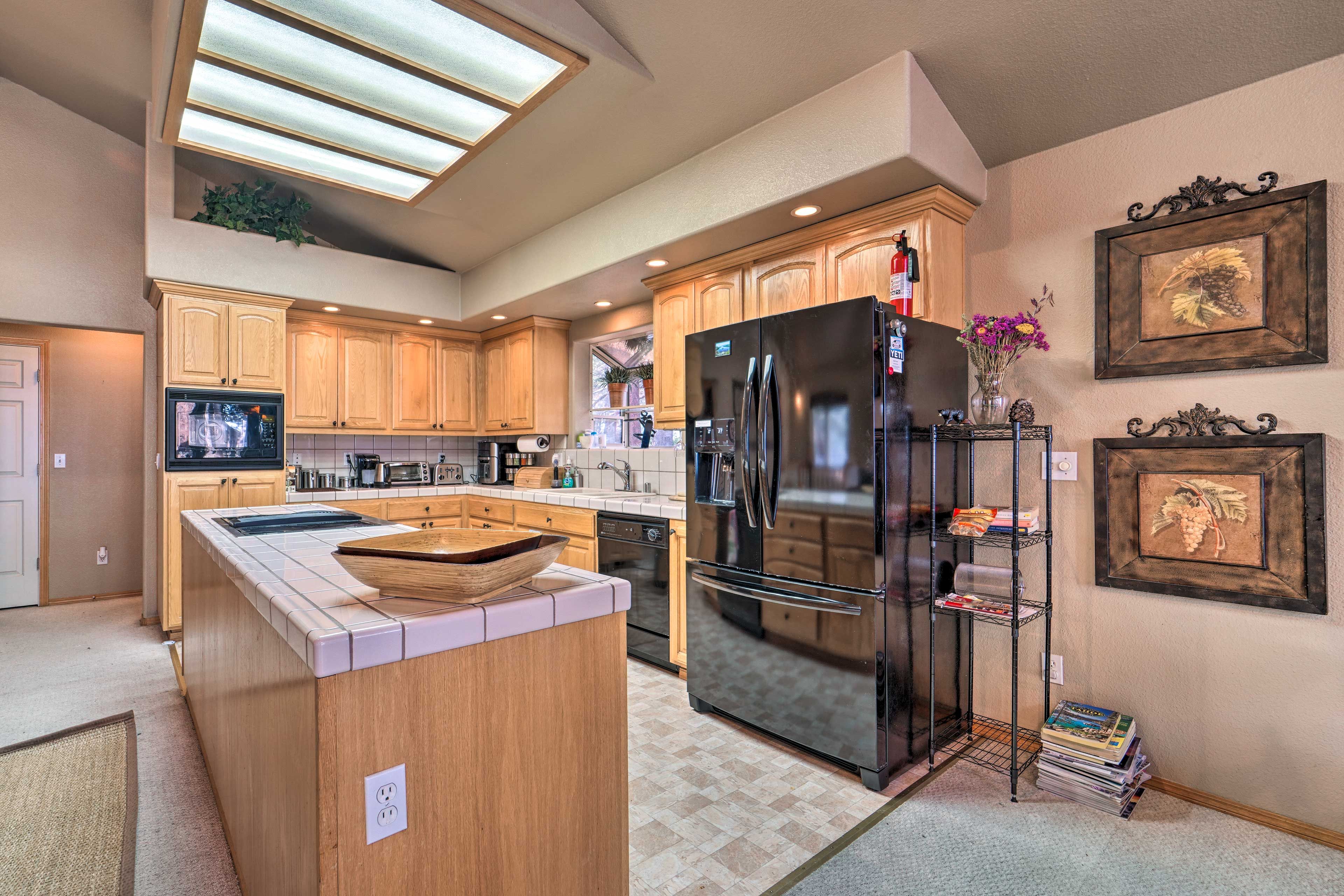 Kitchen | Dishware/Flatware
