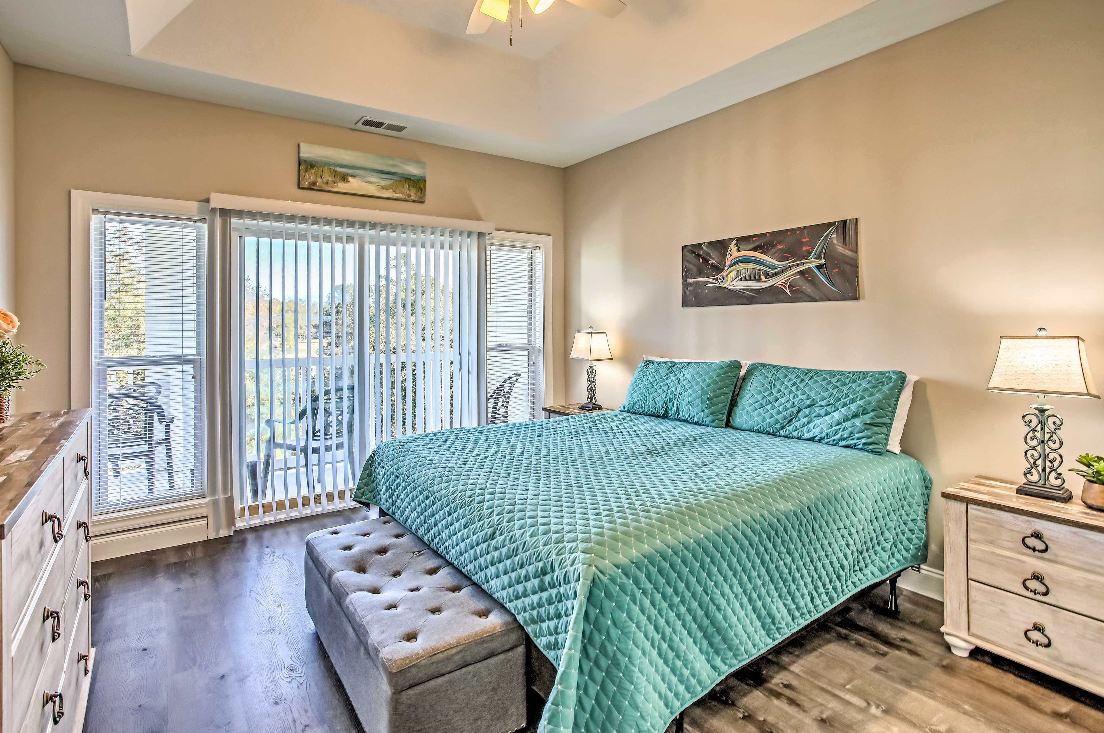 Bedroom 1 | King Bed | Linens Provided