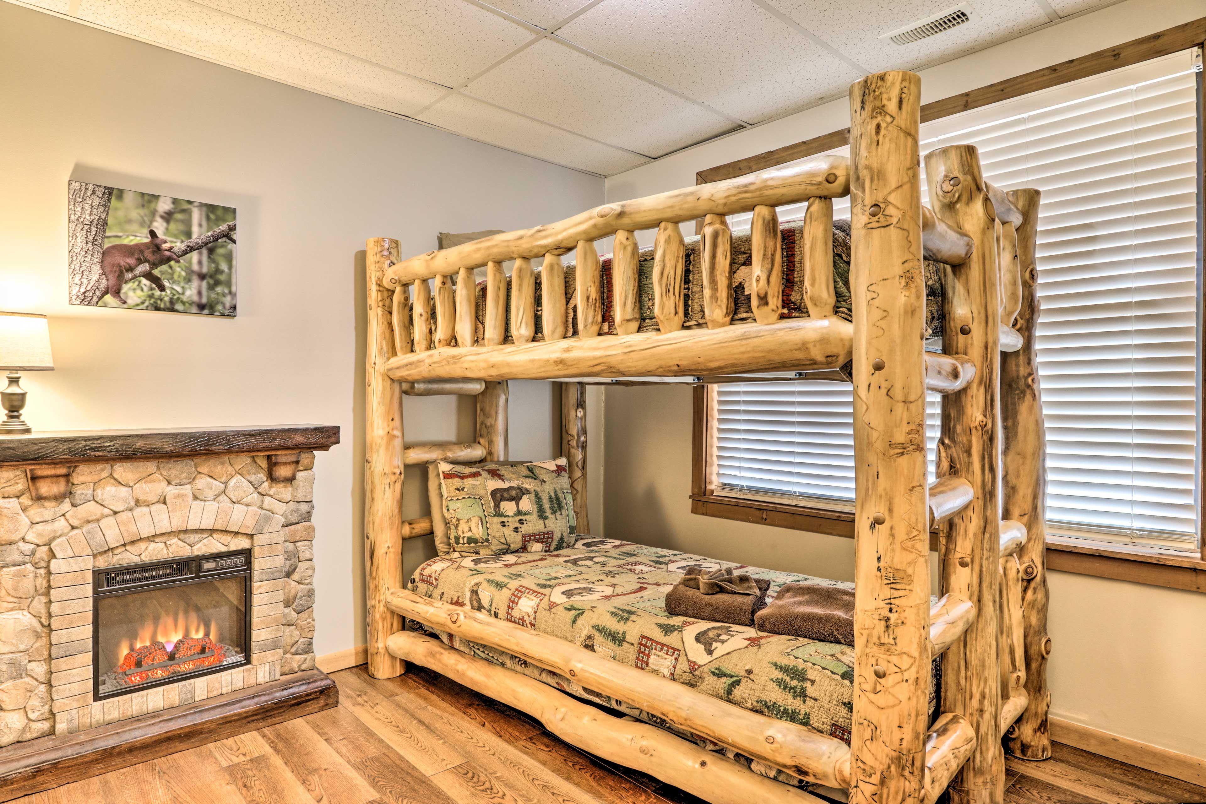 Bedroom 4 | Twin Bunk Bed | Lower Level