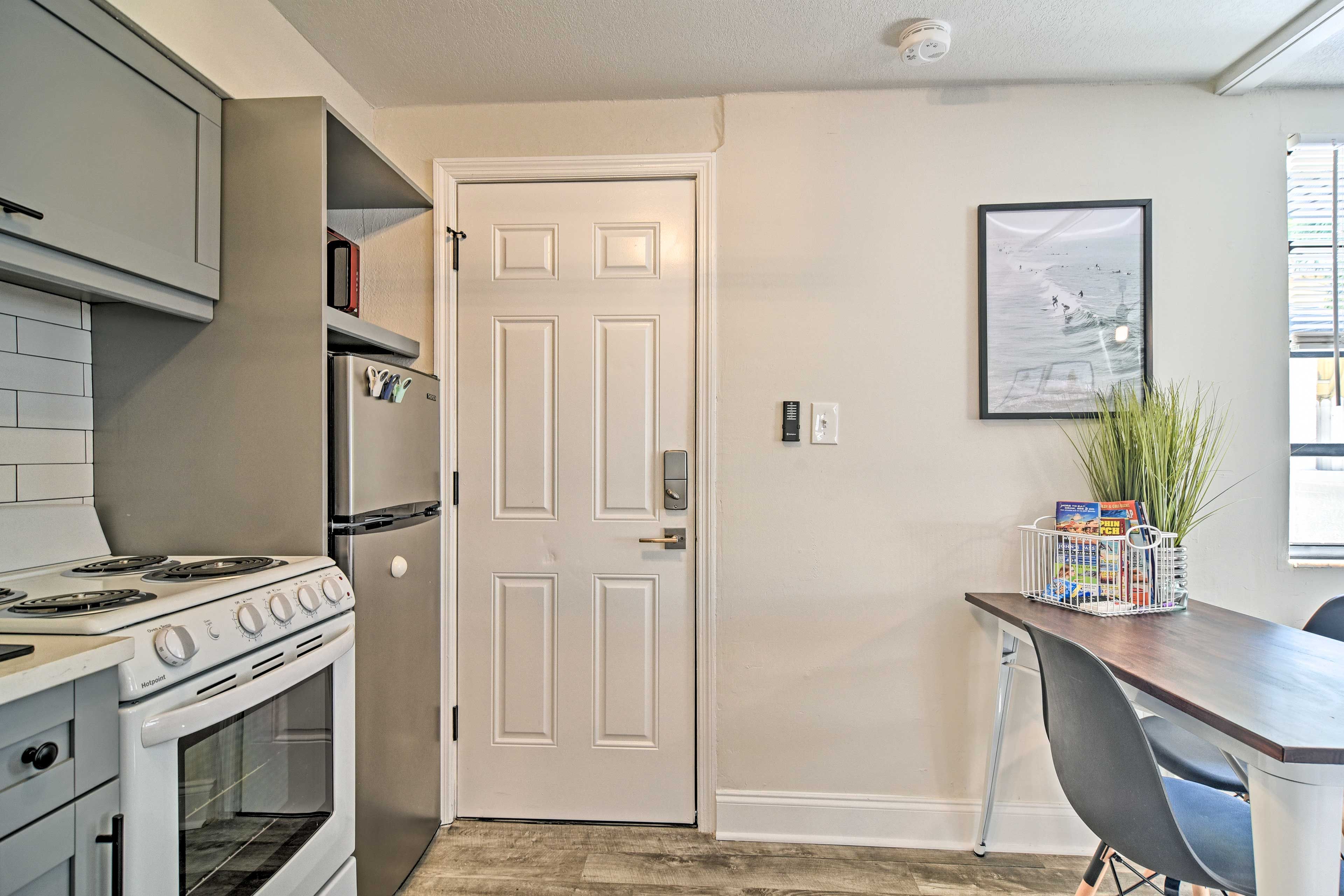 Studio | Kitchen | Well-Equipped | Coffee Maker
