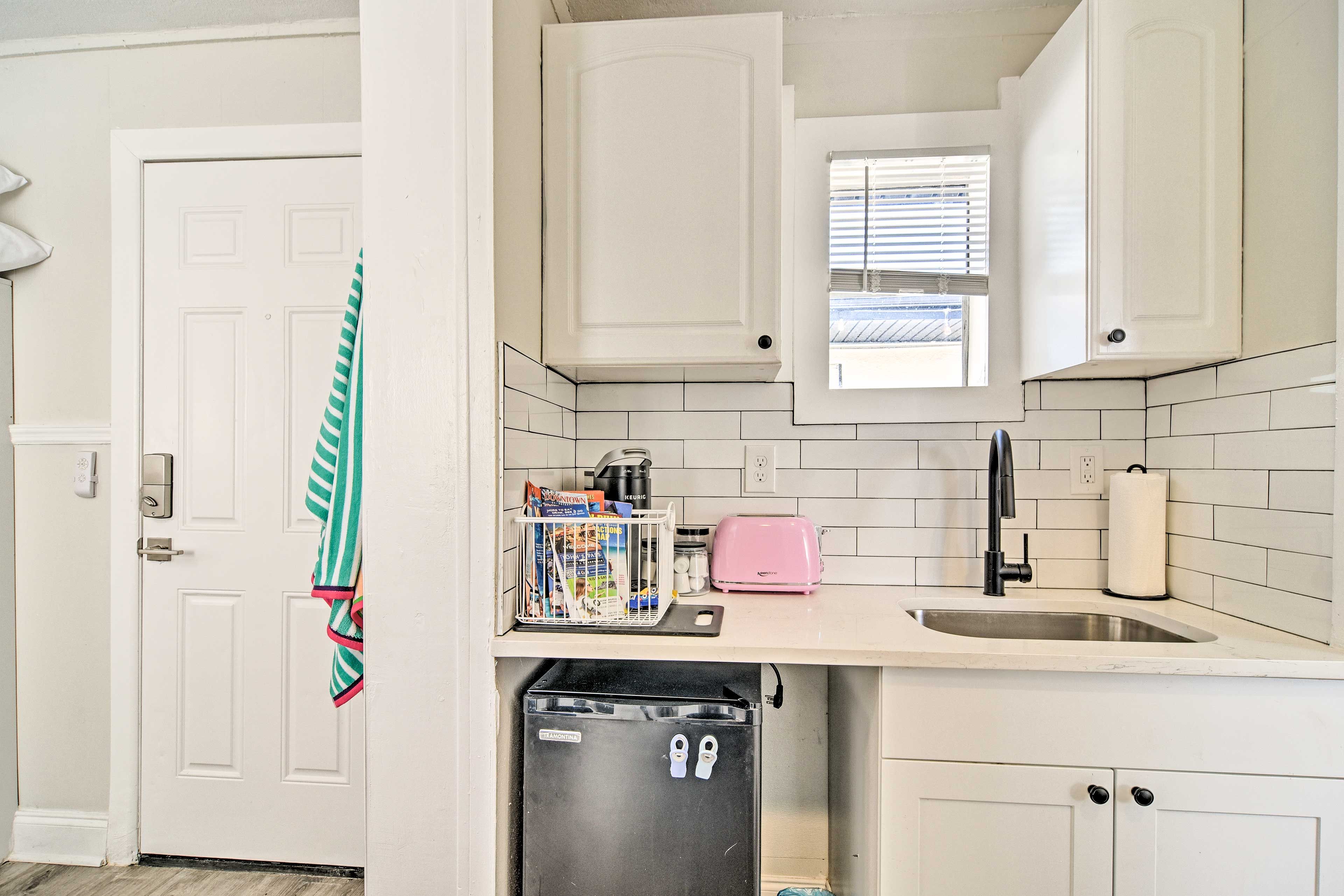 Kitchenette | Well-Equipped | Coffee Maker