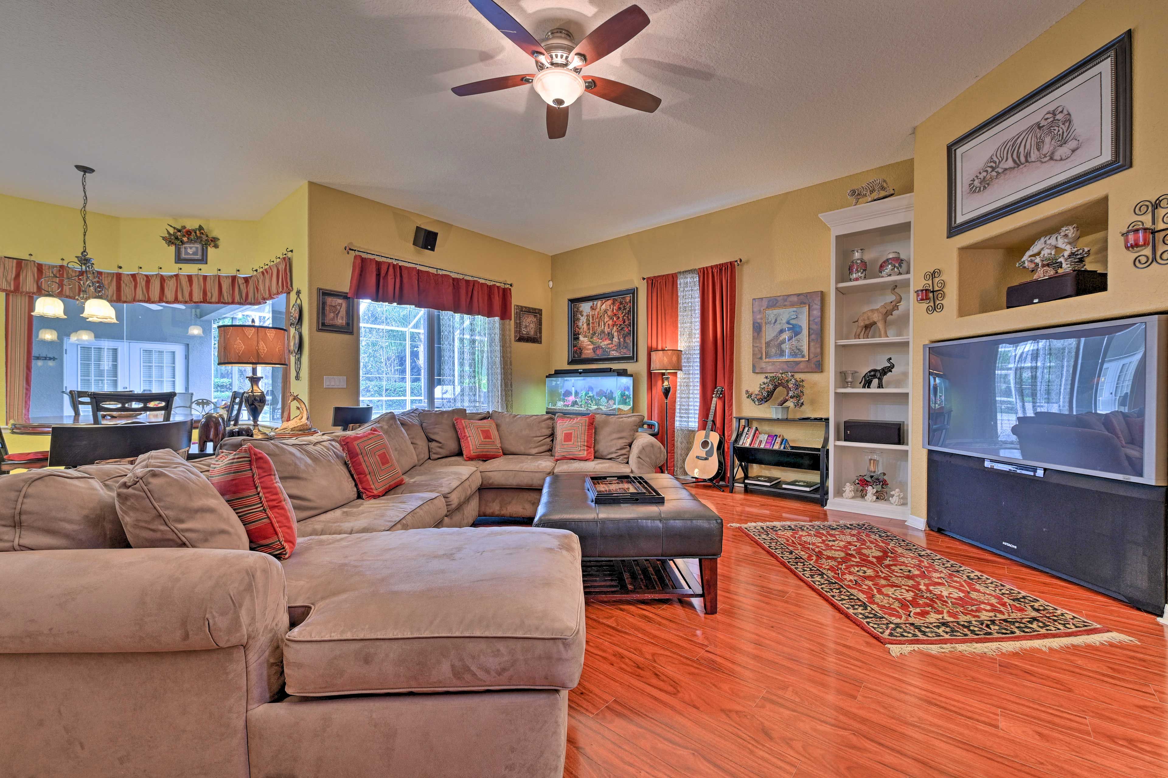 Living Room | Cable