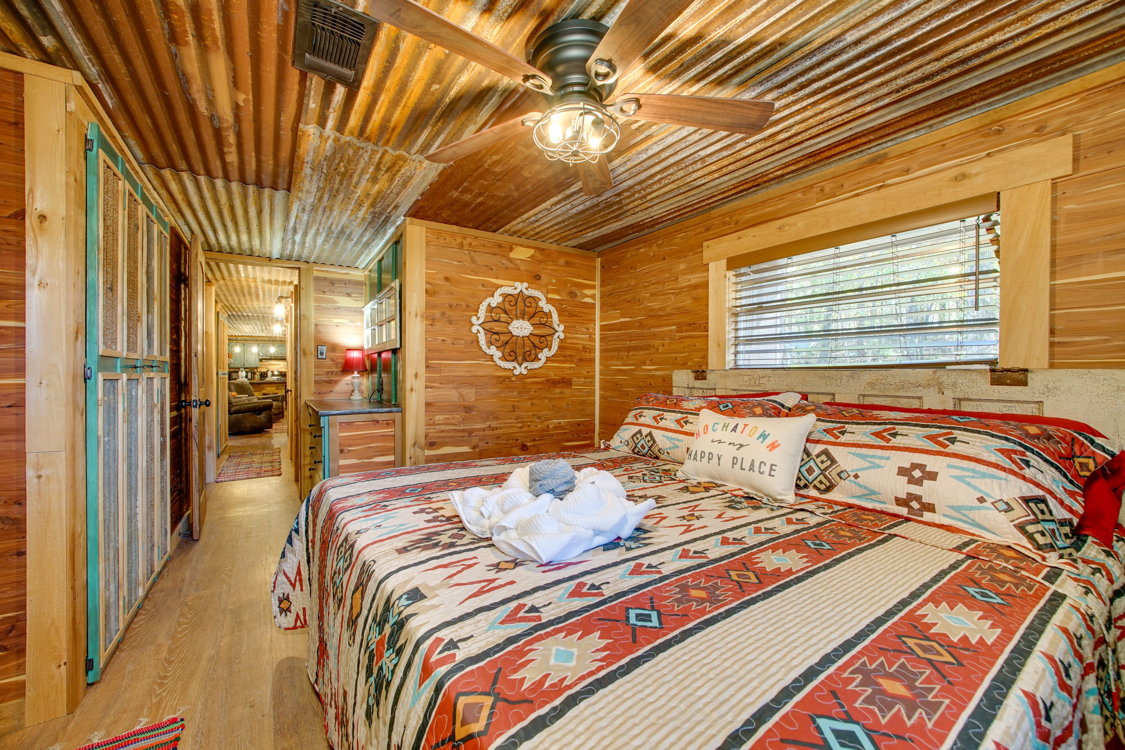 Bedroom 1 | King Bed | Linens Provided