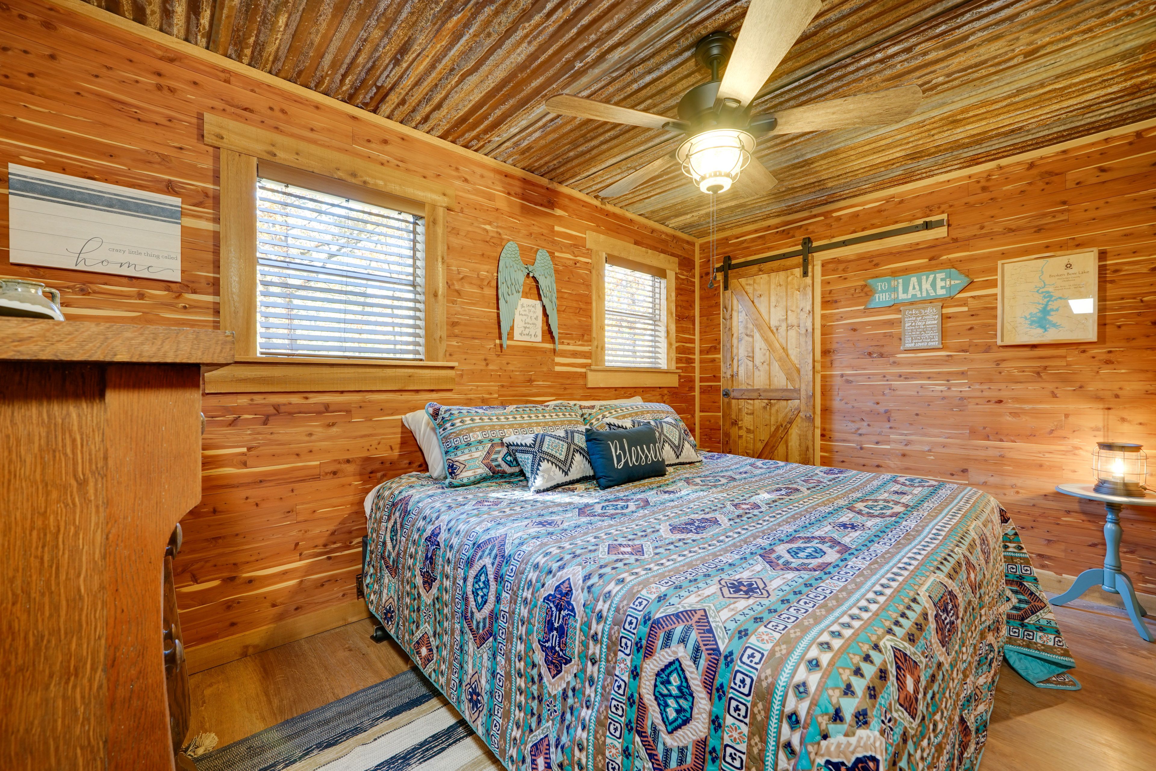 Bedroom 2 | King Bed