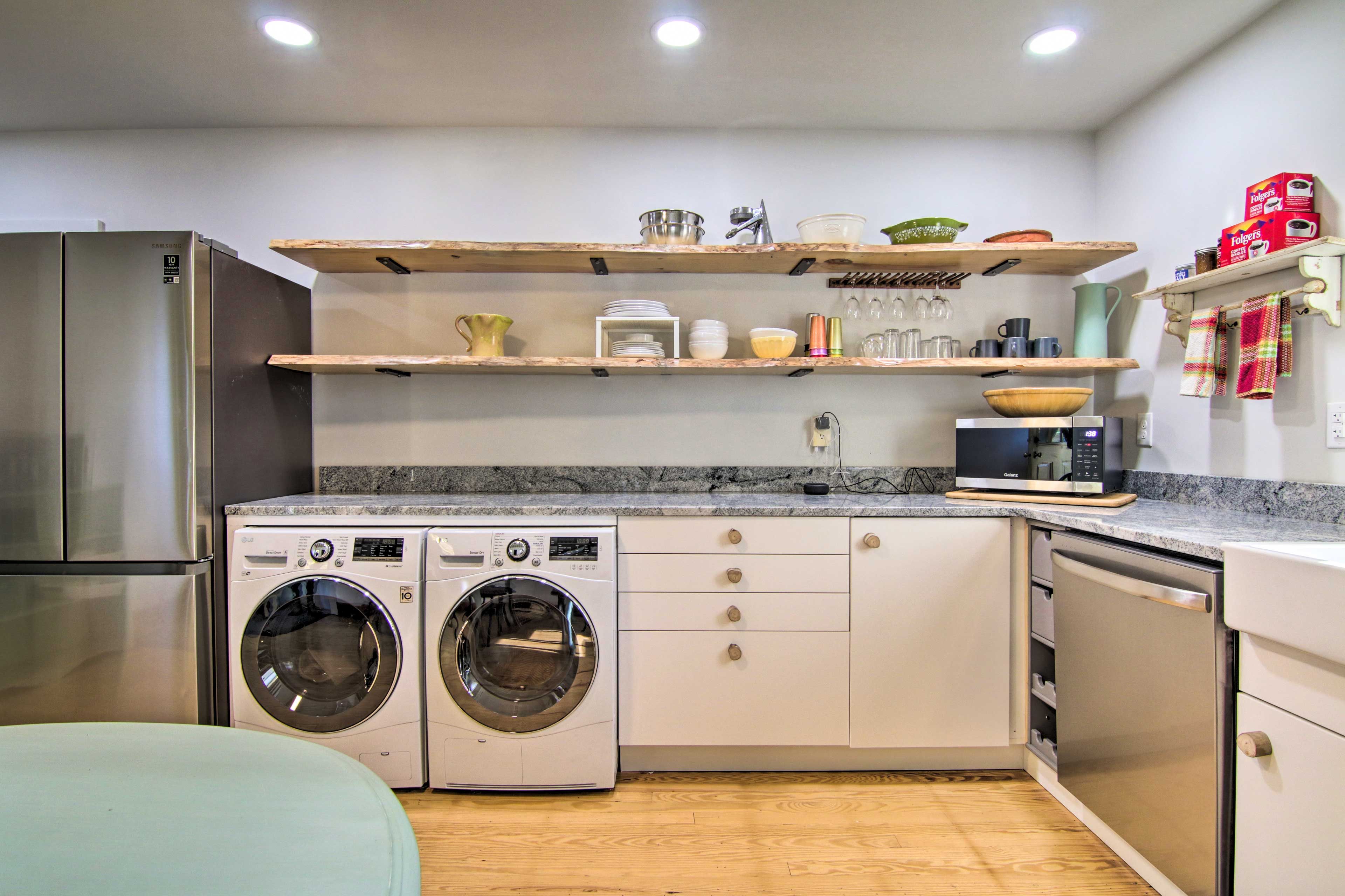 Kitchen | Washer/Dryer