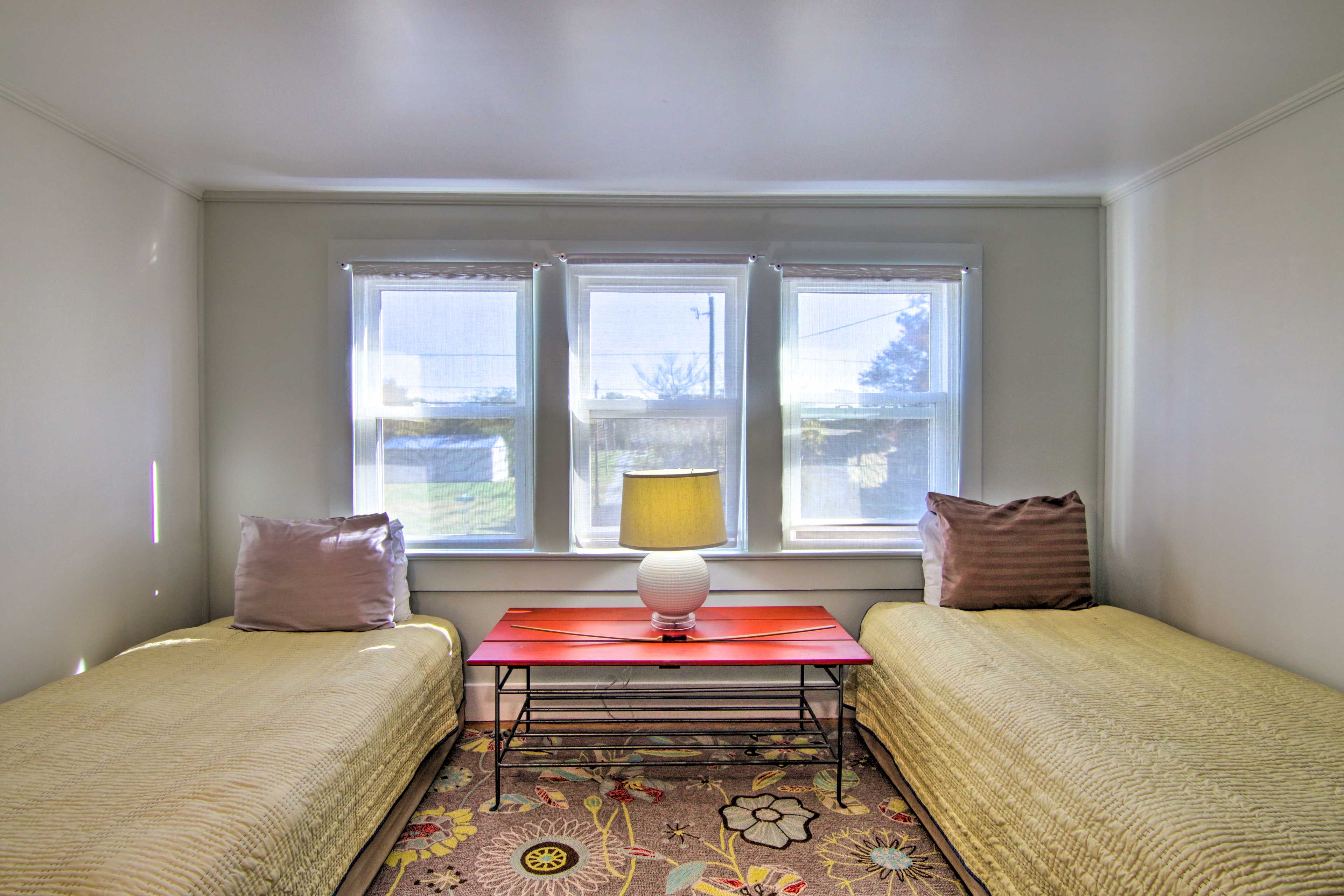 Bedroom 3 | 2 Twin Beds | 1st Floor