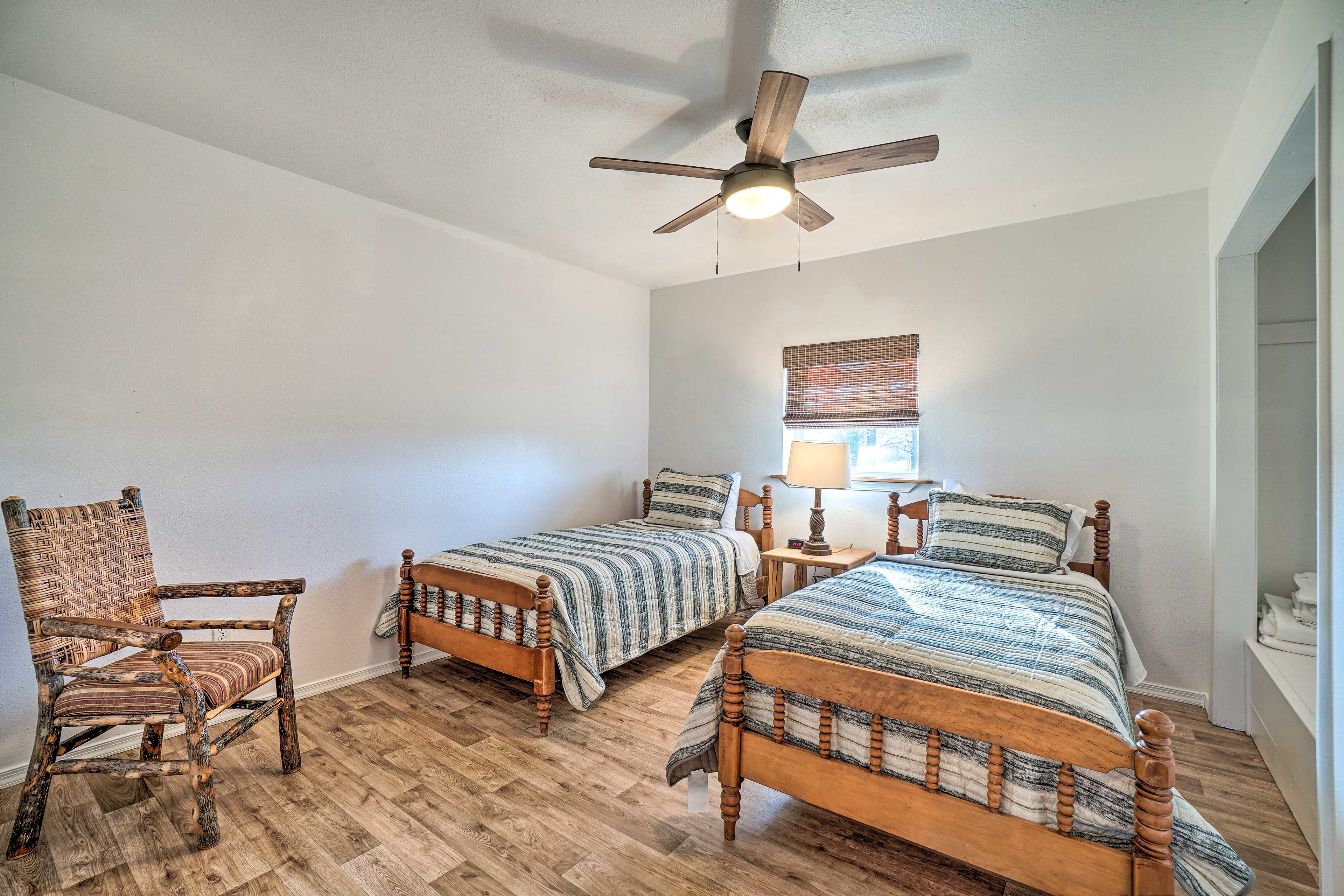 Bedroom 3 | 2 Twin Beds