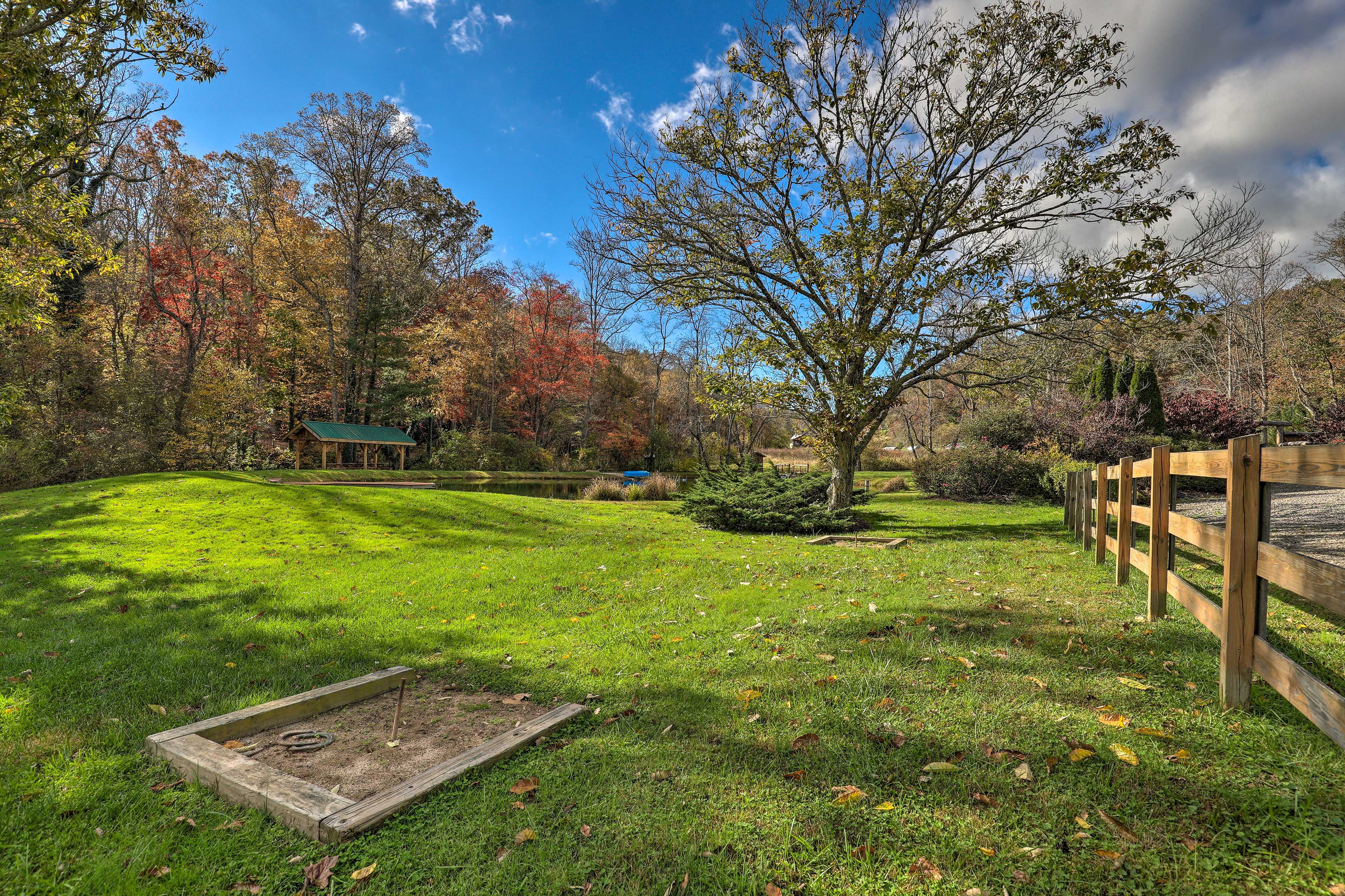 Community Area | Horseshoes