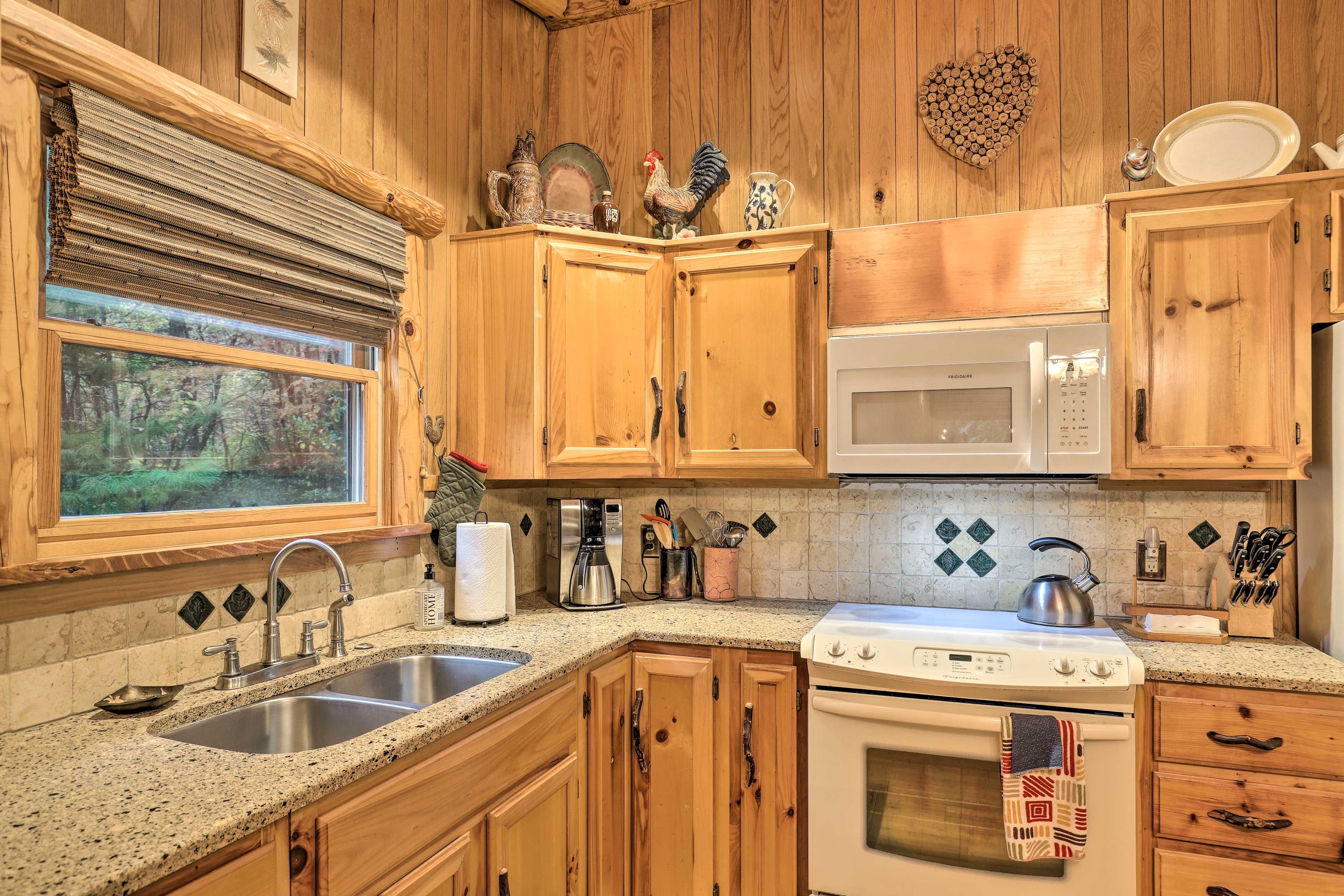 Kitchen | Cooking Basics | Dishware & Flatware | Crock-Pot | Spices