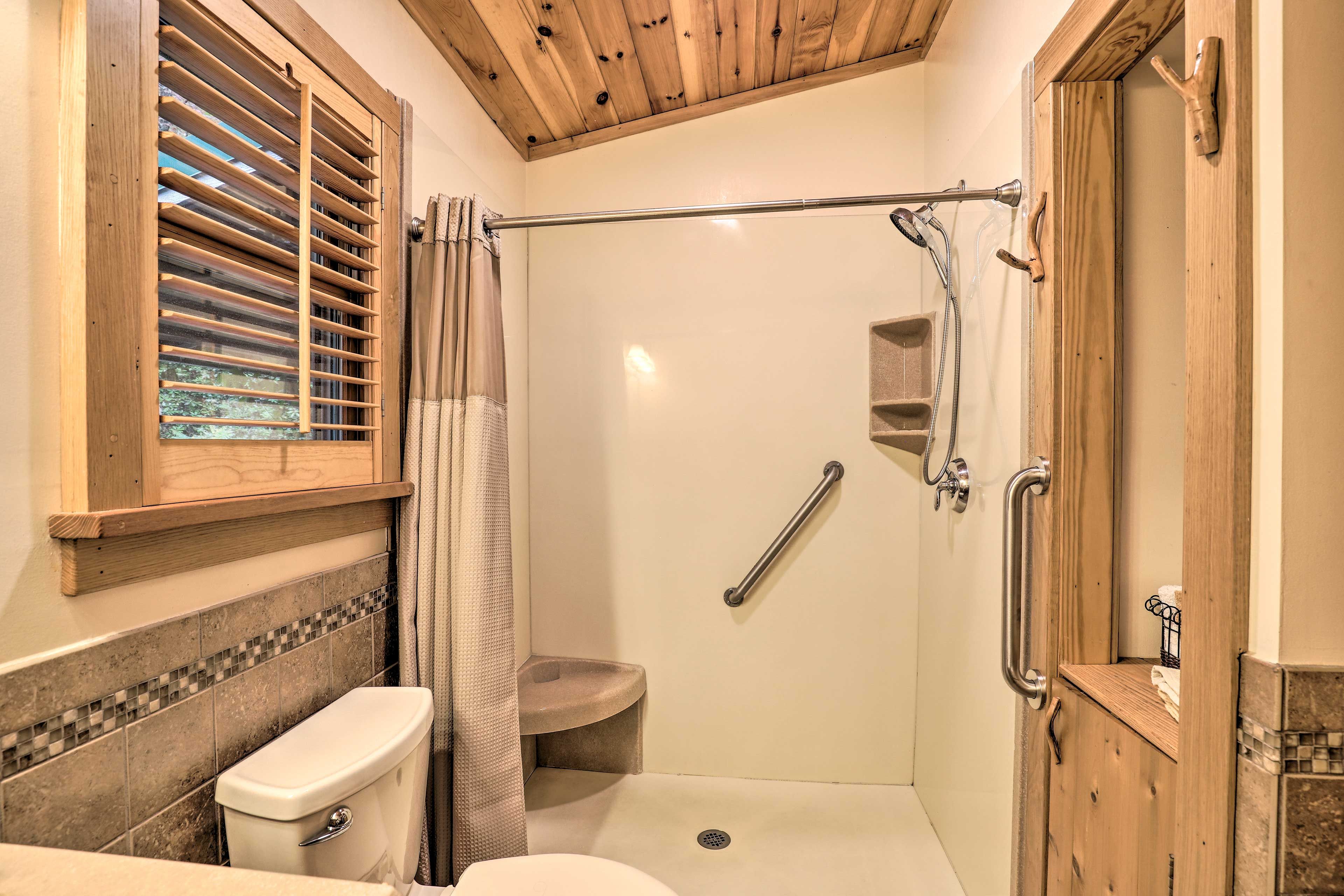 Full Bathroom | Grab Rails in Shower