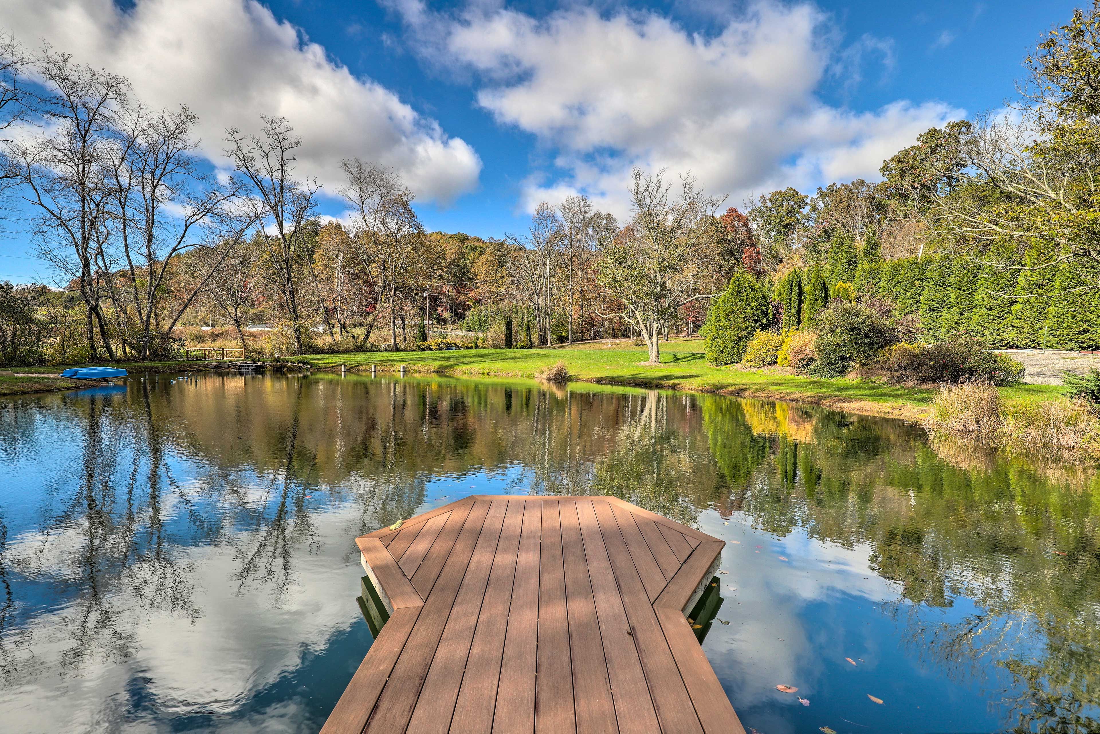 Community Pond | Mini Pier