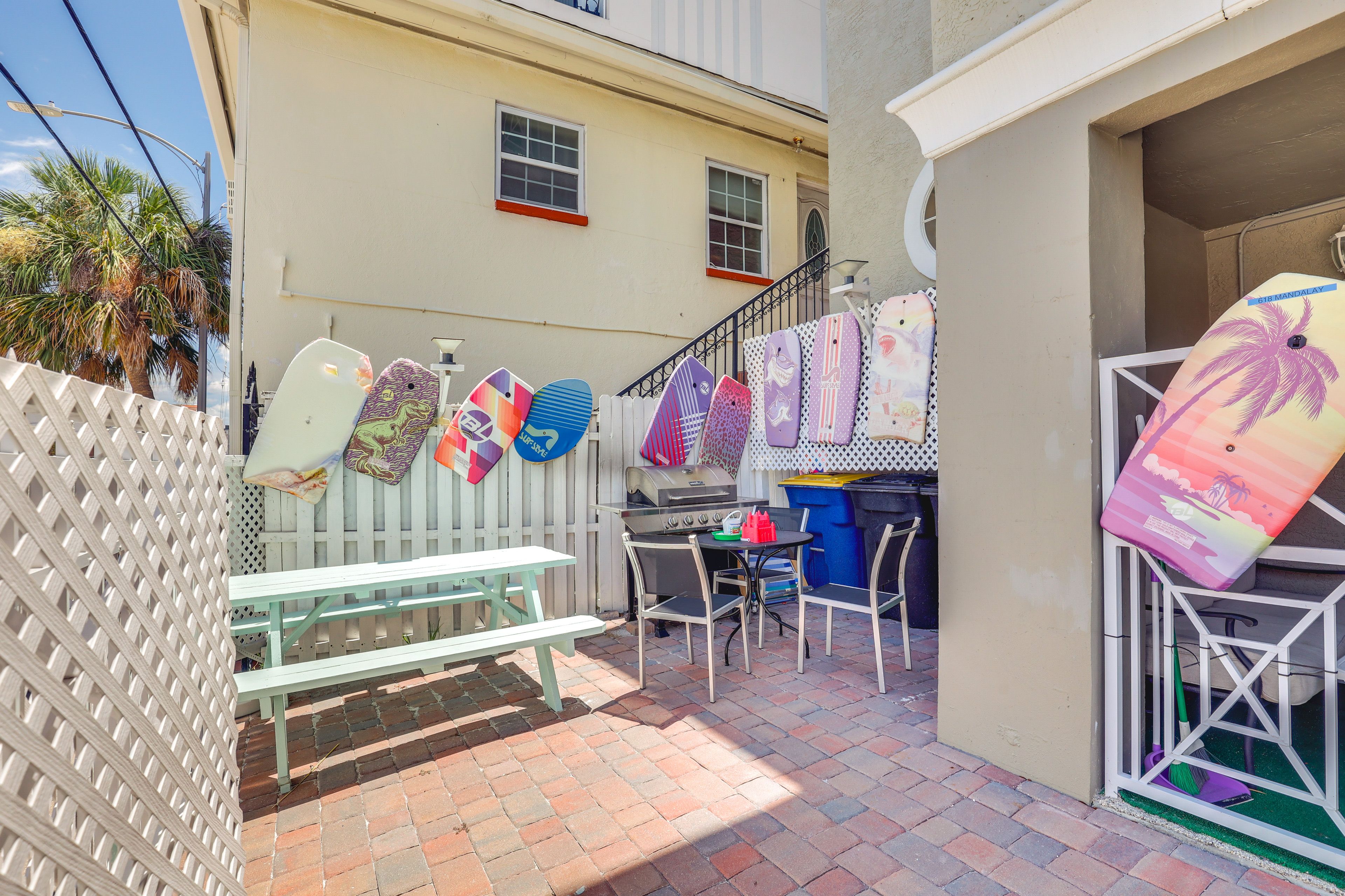 Private Patio | Dining Area