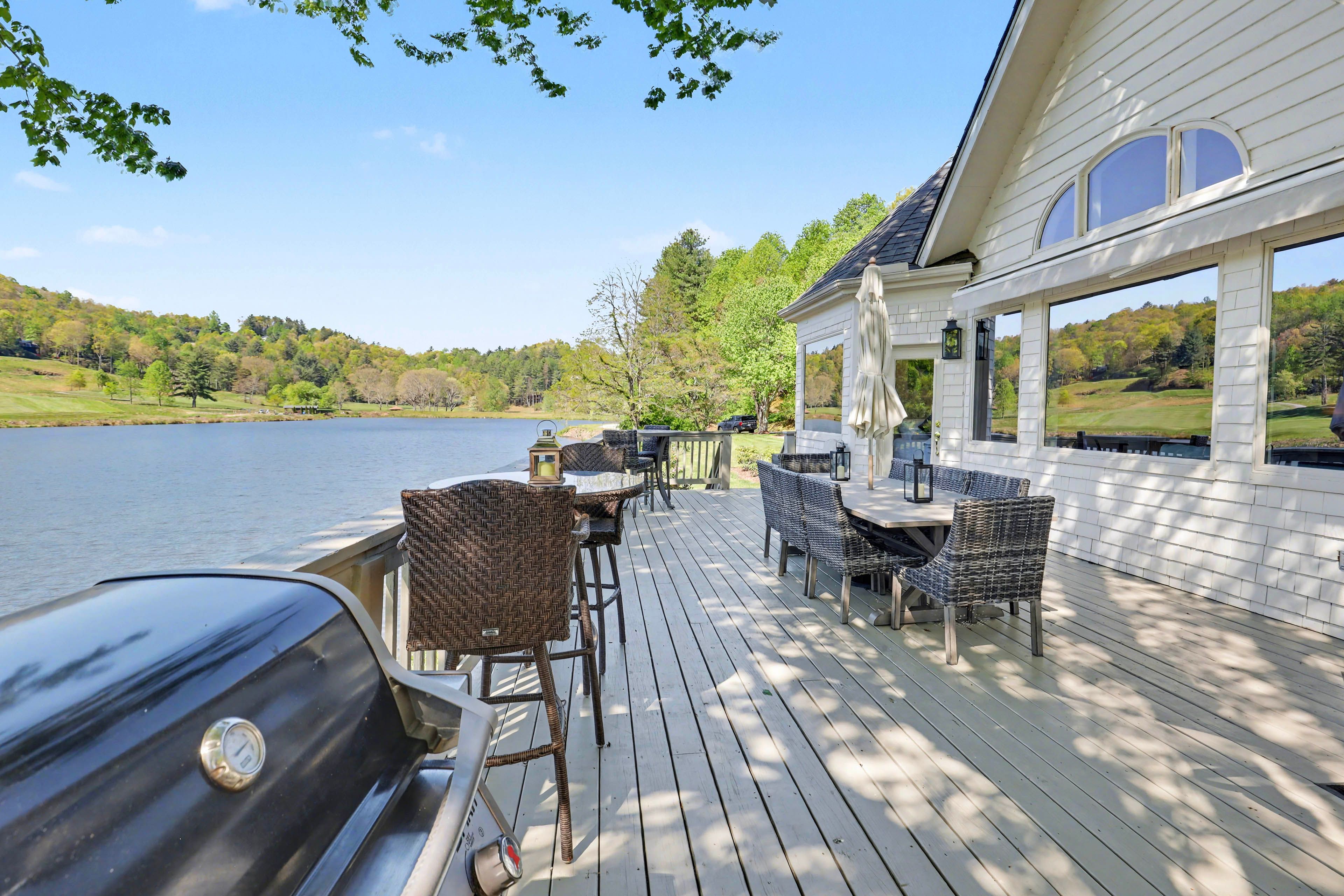 Private Deck