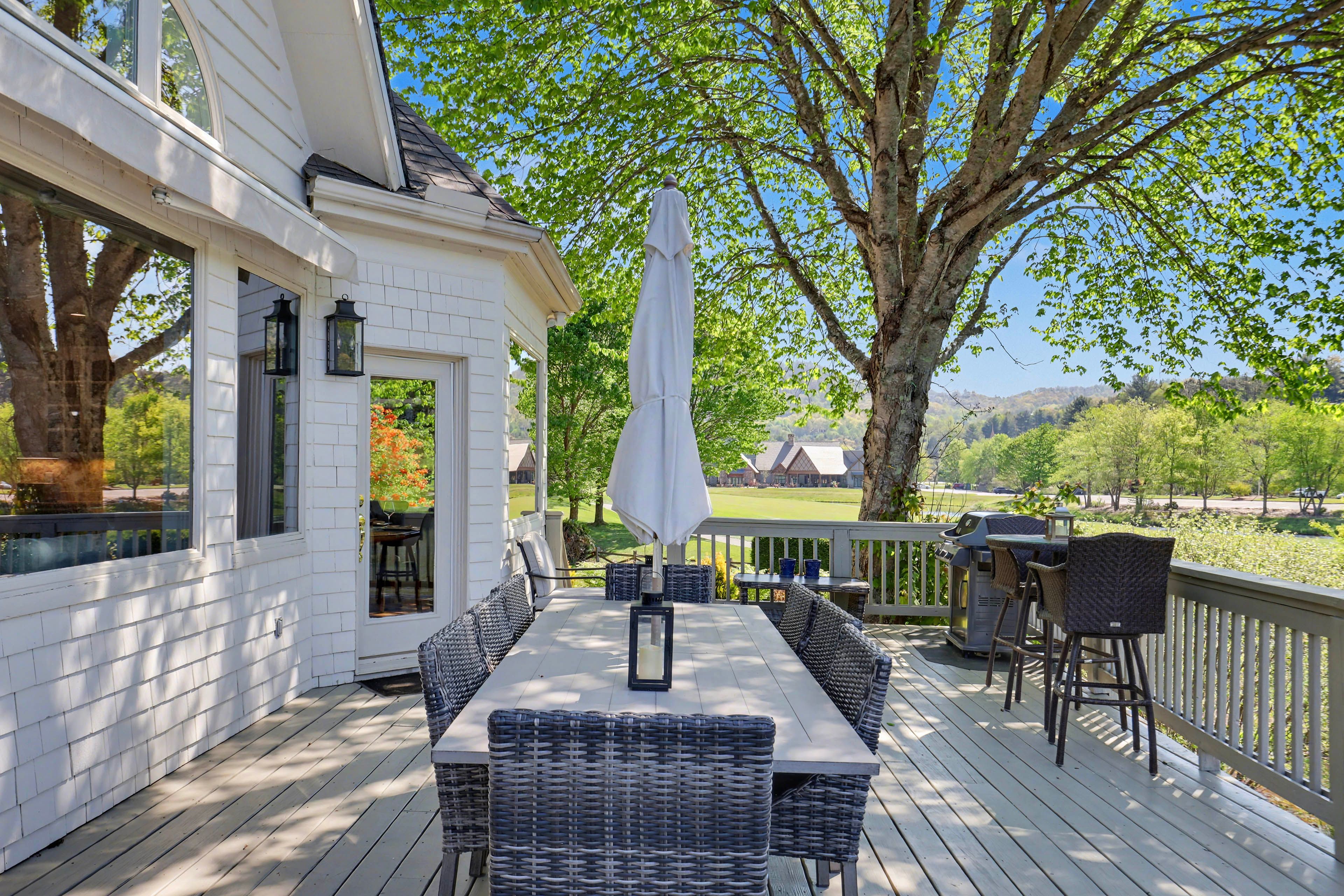 Private Deck