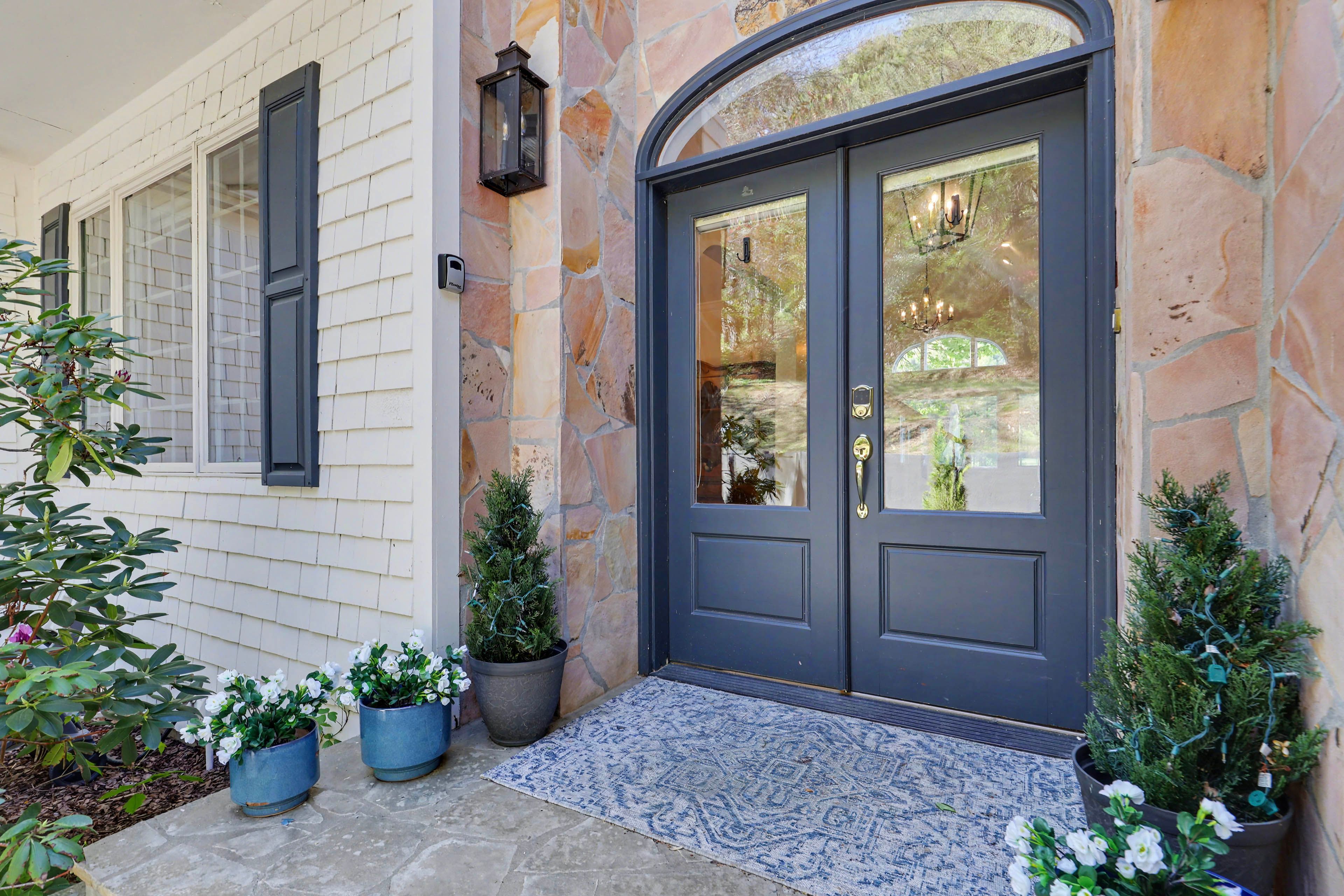 Private Entrance