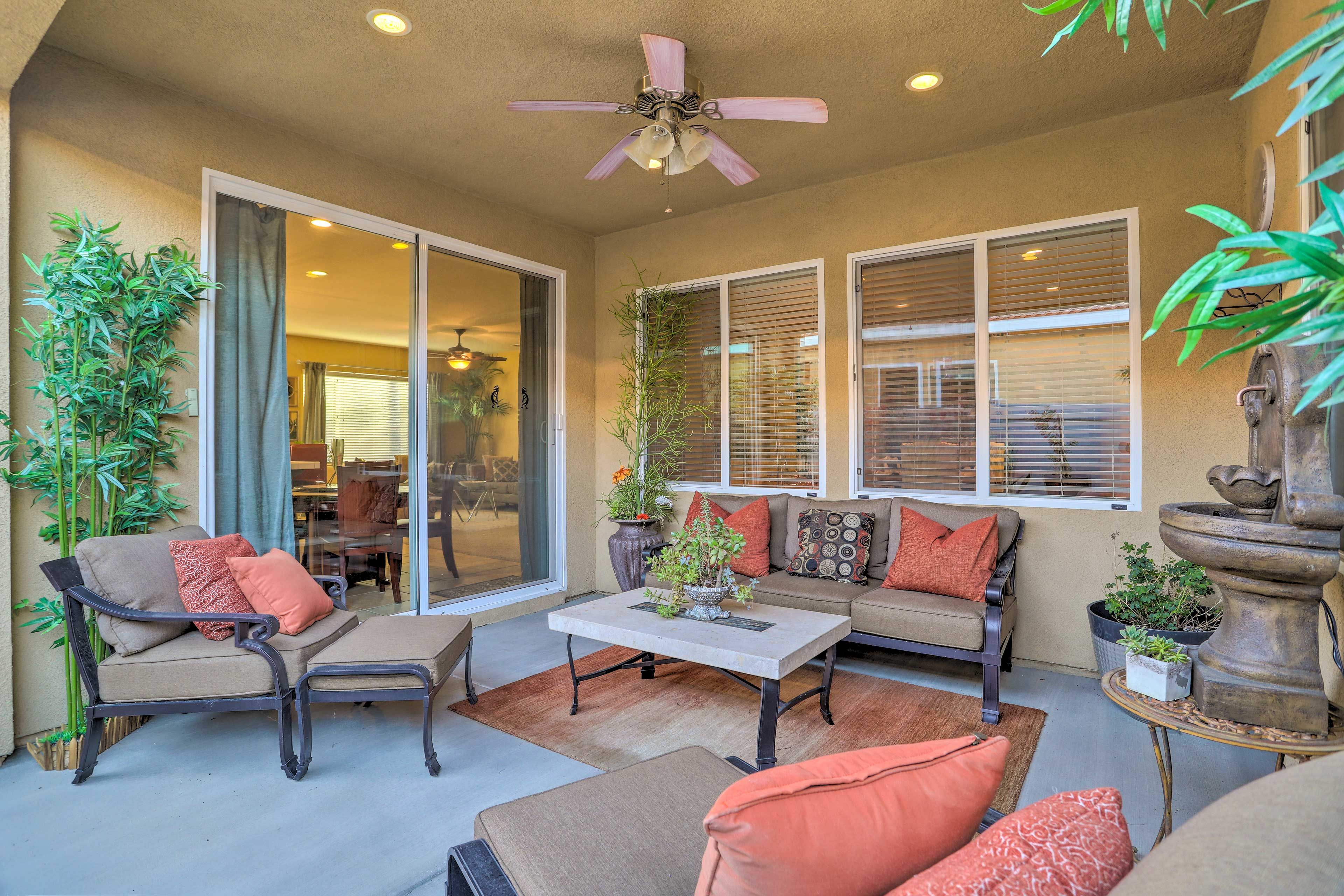 Covered Patio | Dining Set