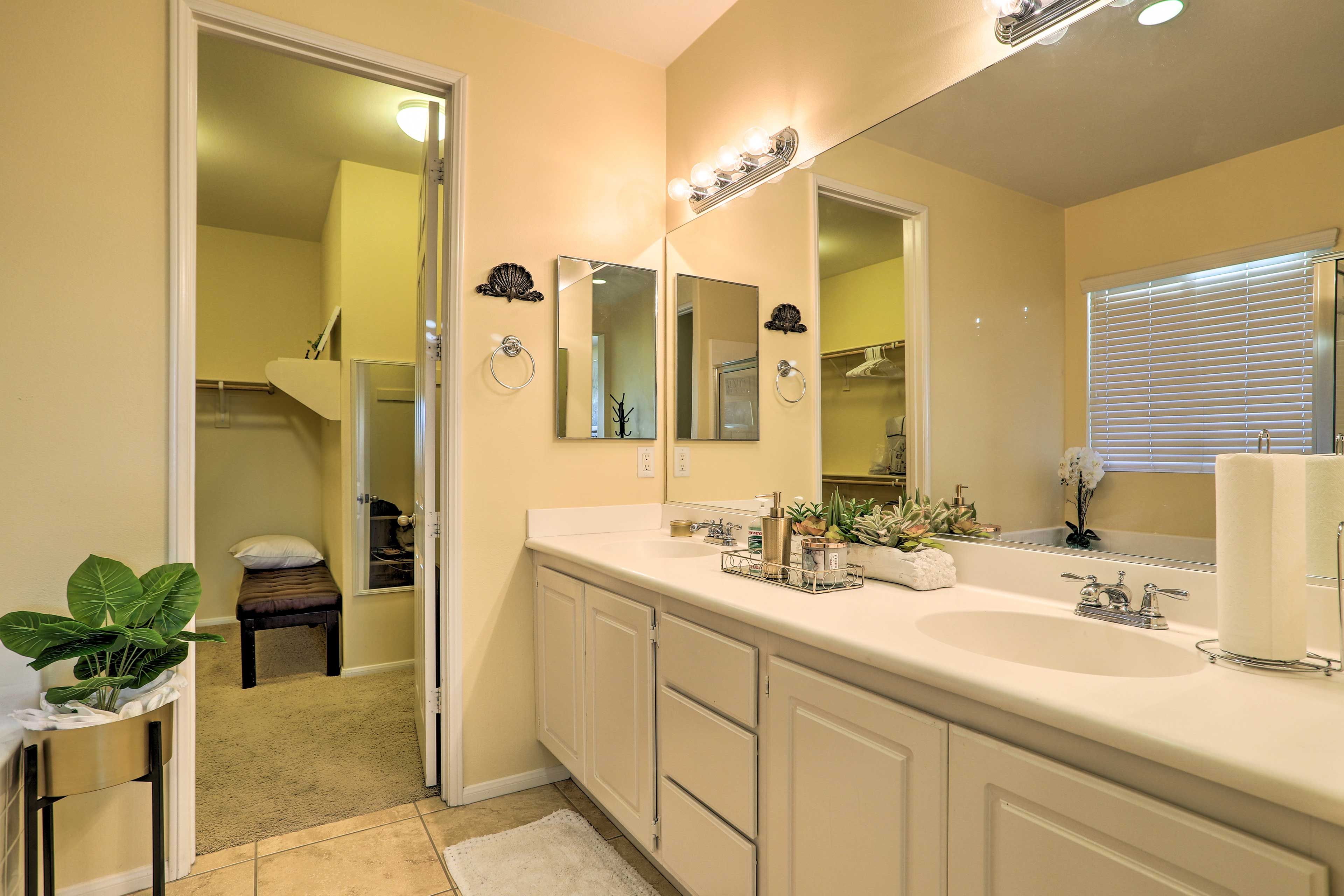 En-Suite Bathroom | Hair Dryer