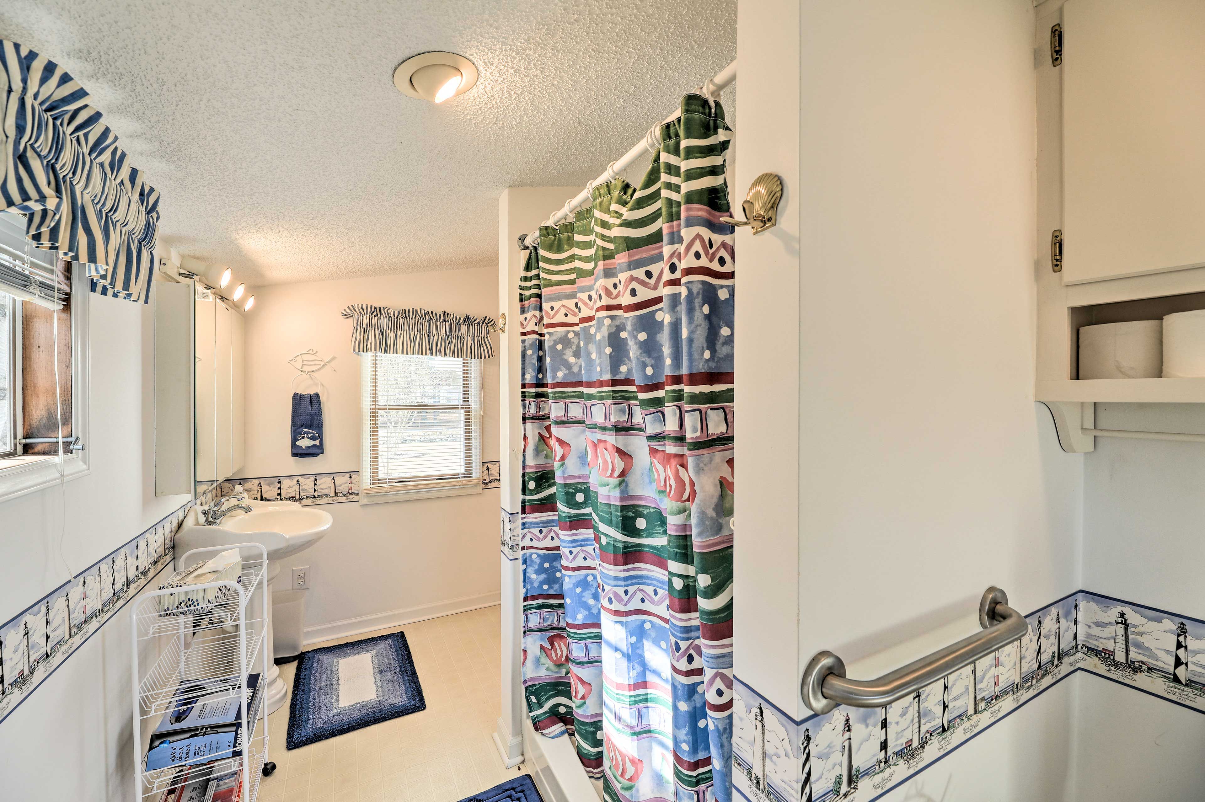 Bathroom | Towels Provided