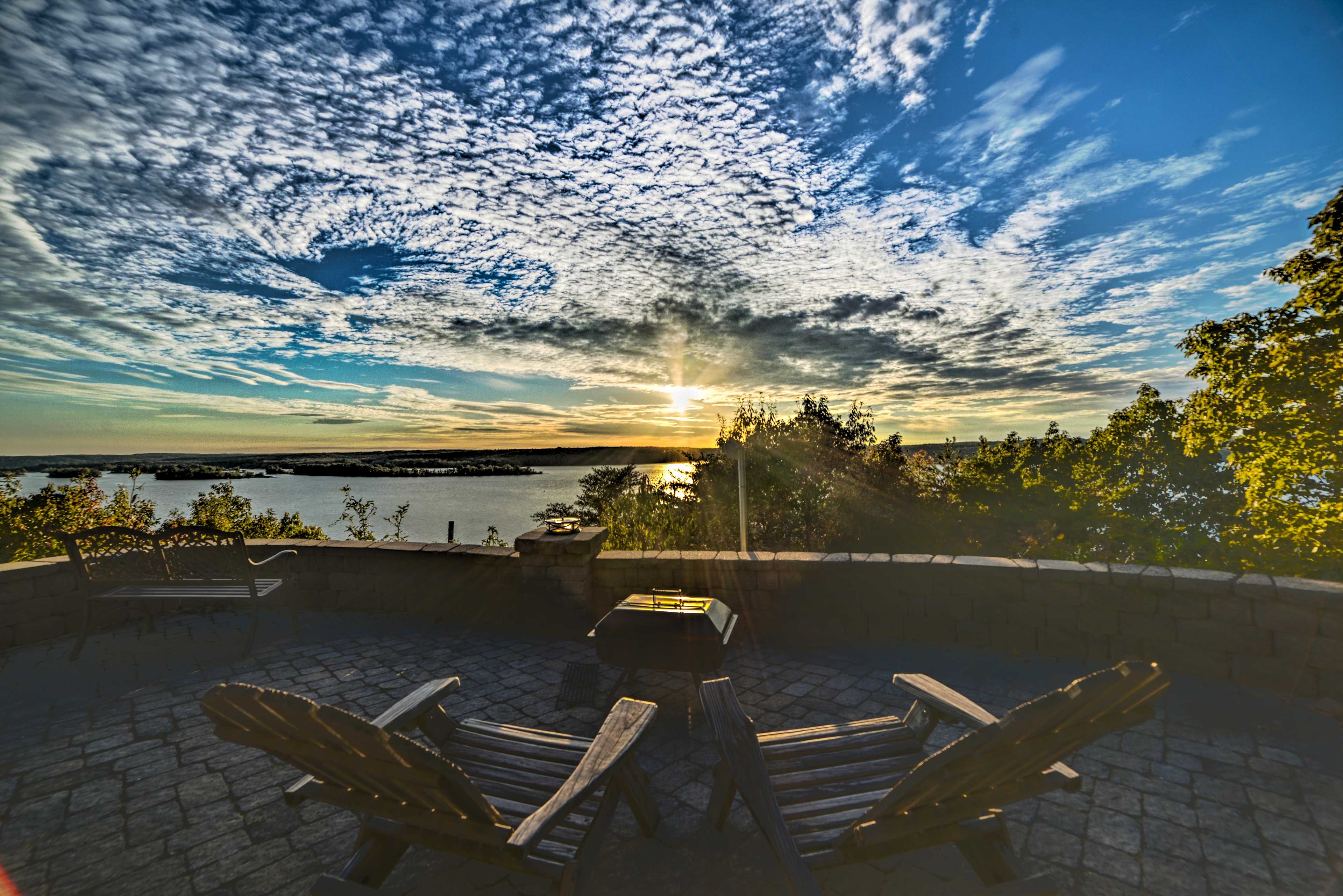 Private Patio | Kentucky Lake Views