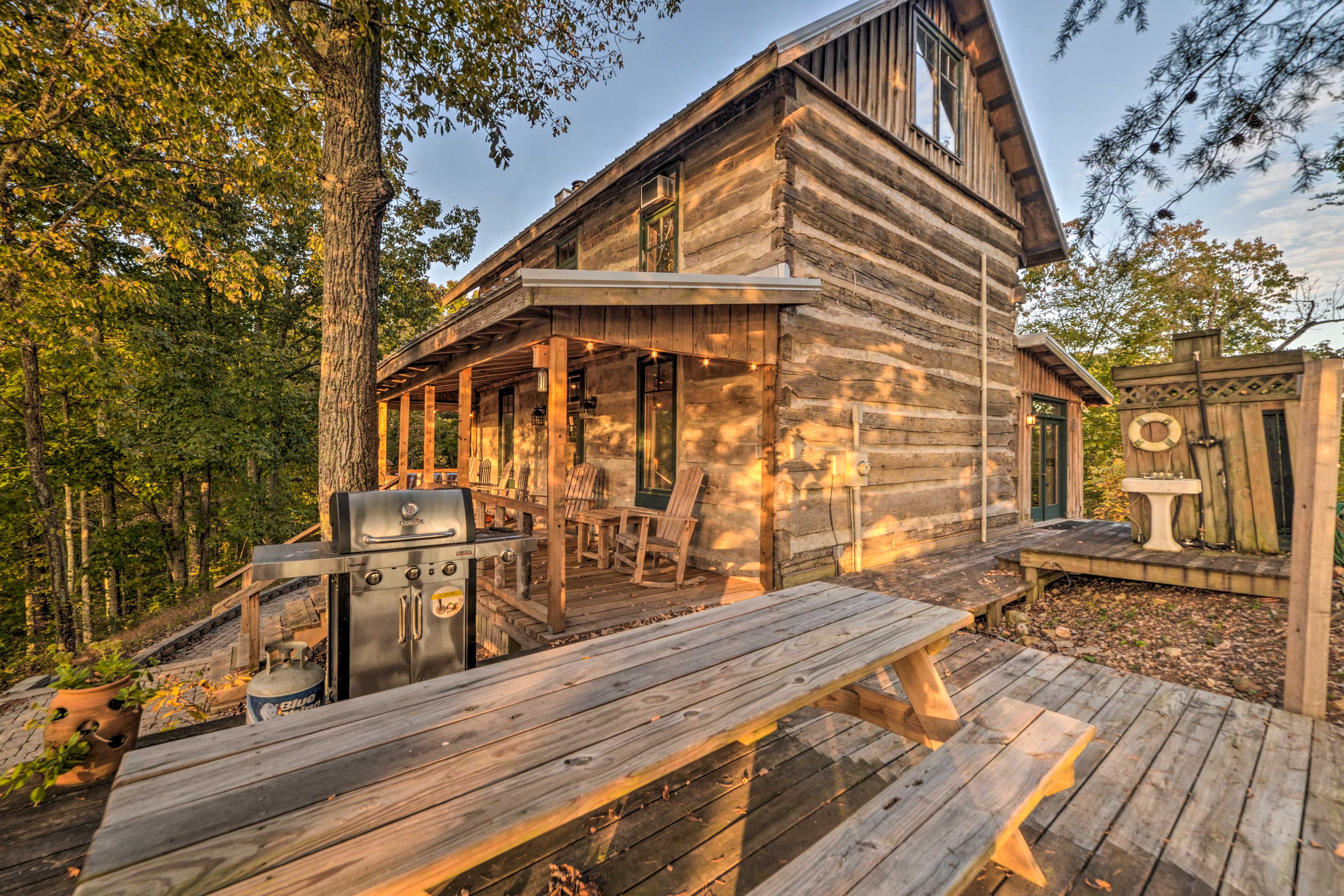 Private Deck