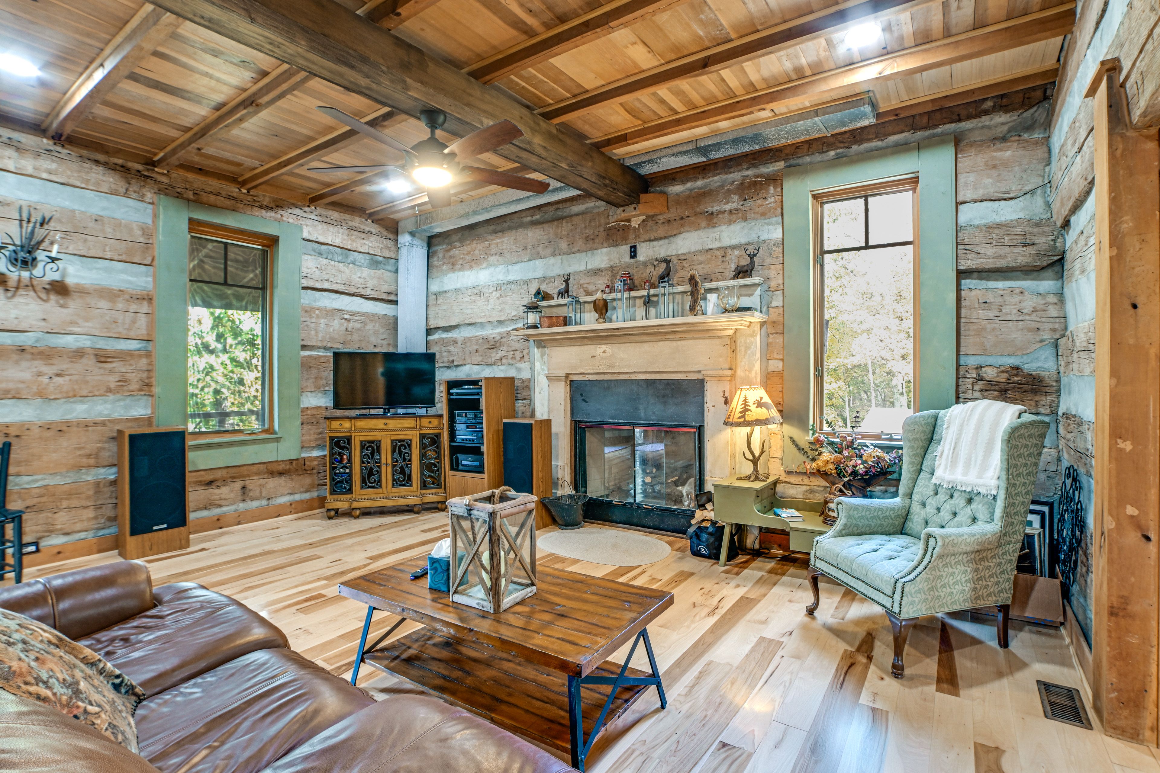 Living Room | Fireplace | Flat-Screen TV