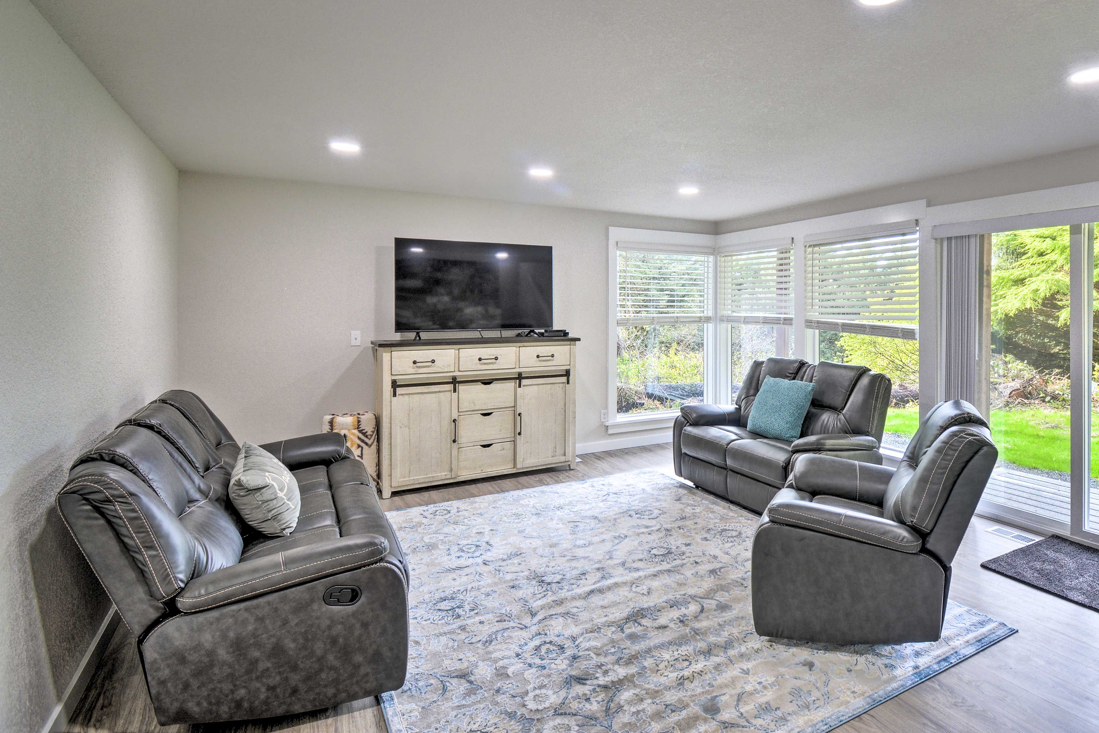 Living Room | Bottom Floor