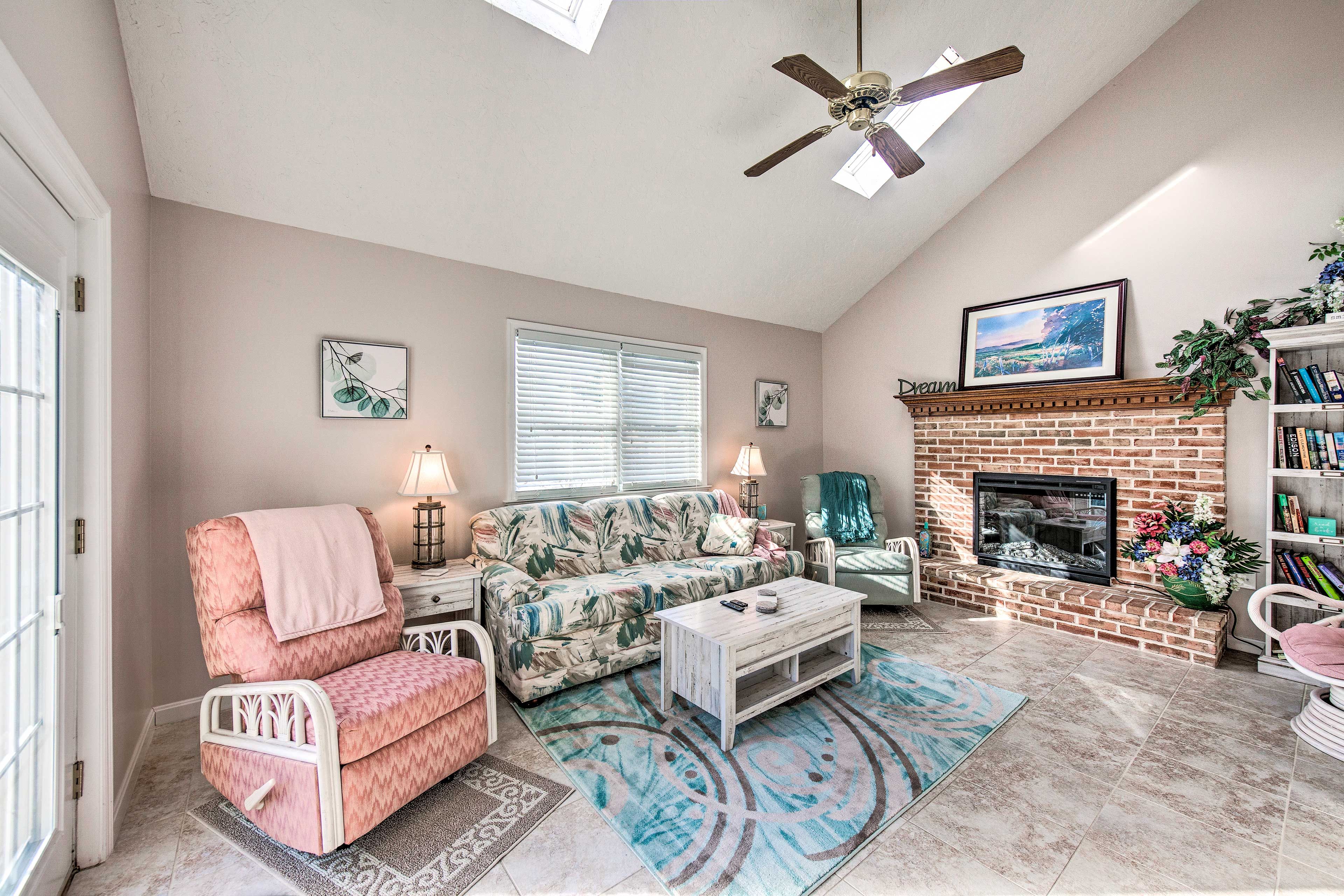 Living Room | Fireplace | Sleeper Sofa