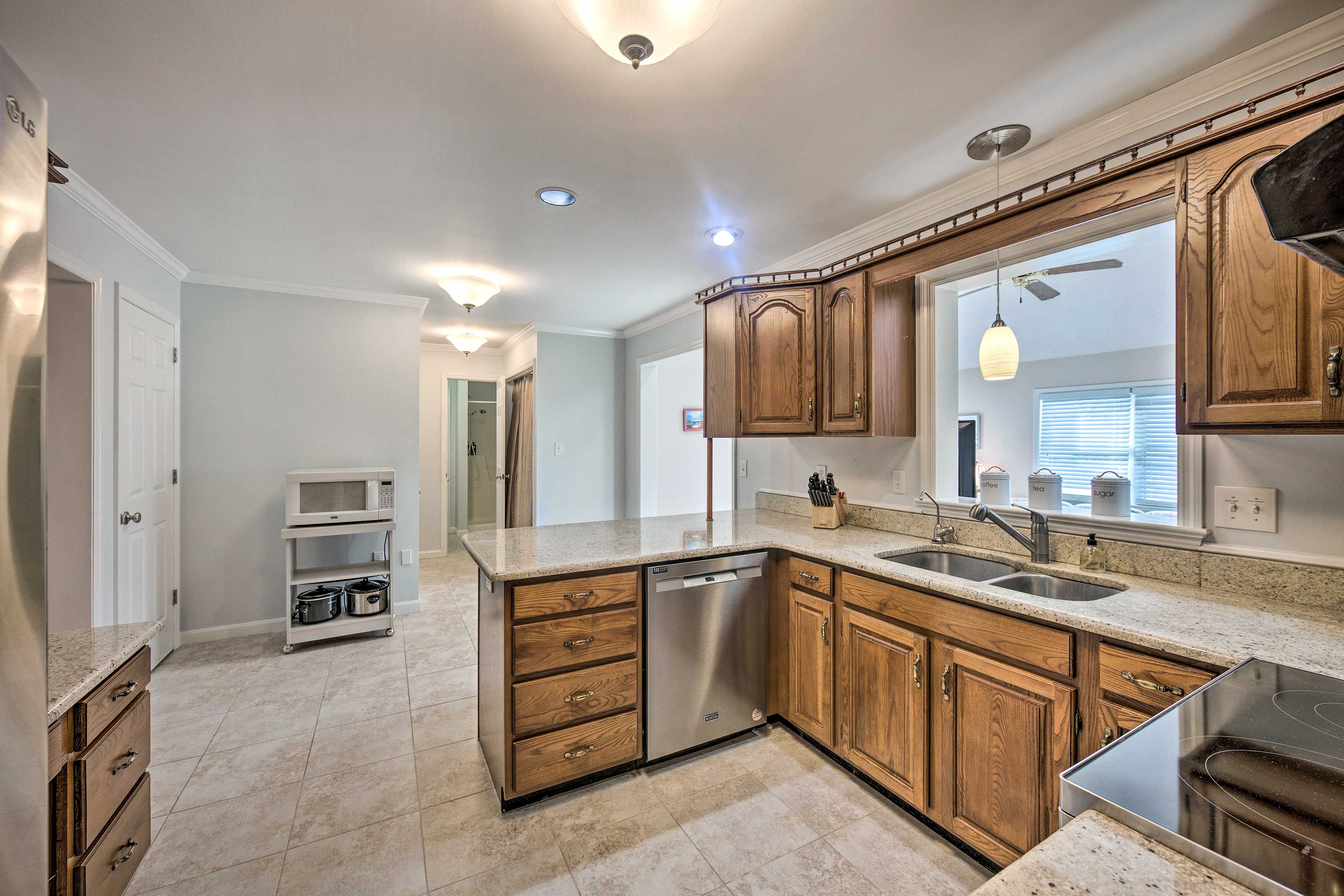 Kitchen | Fully Equipped