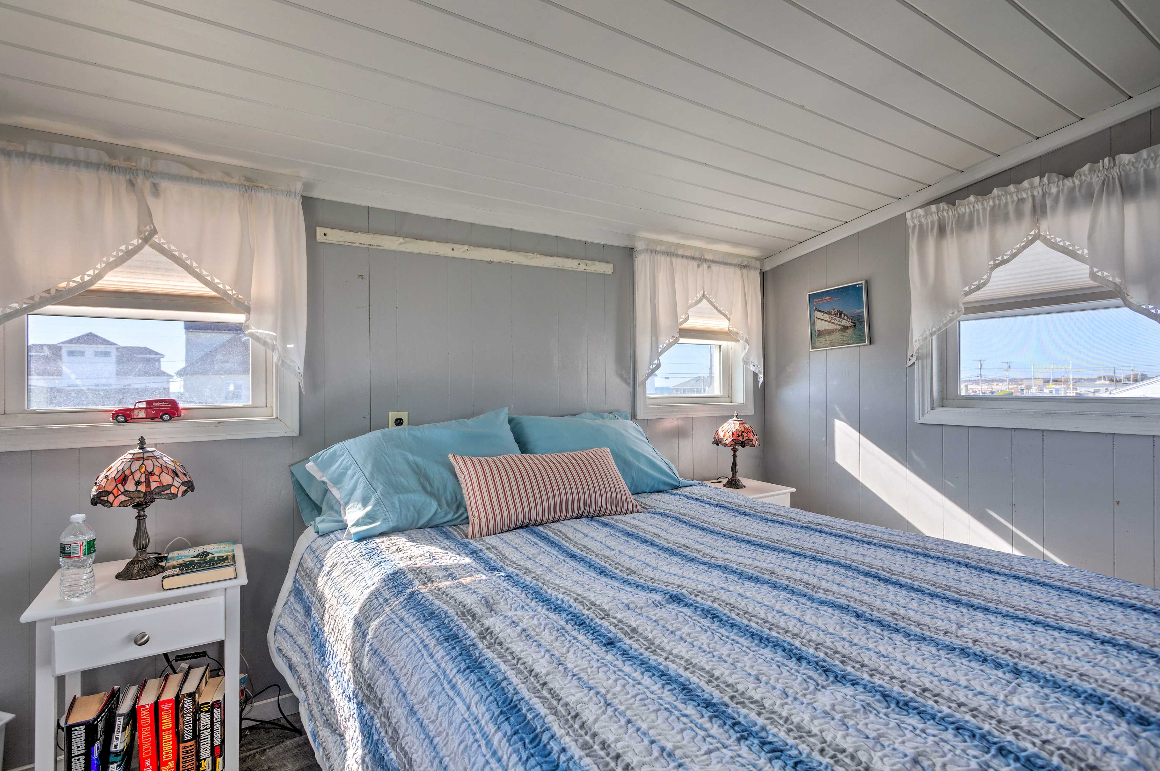 Bedroom 2 | Full Bed | 2nd Floor