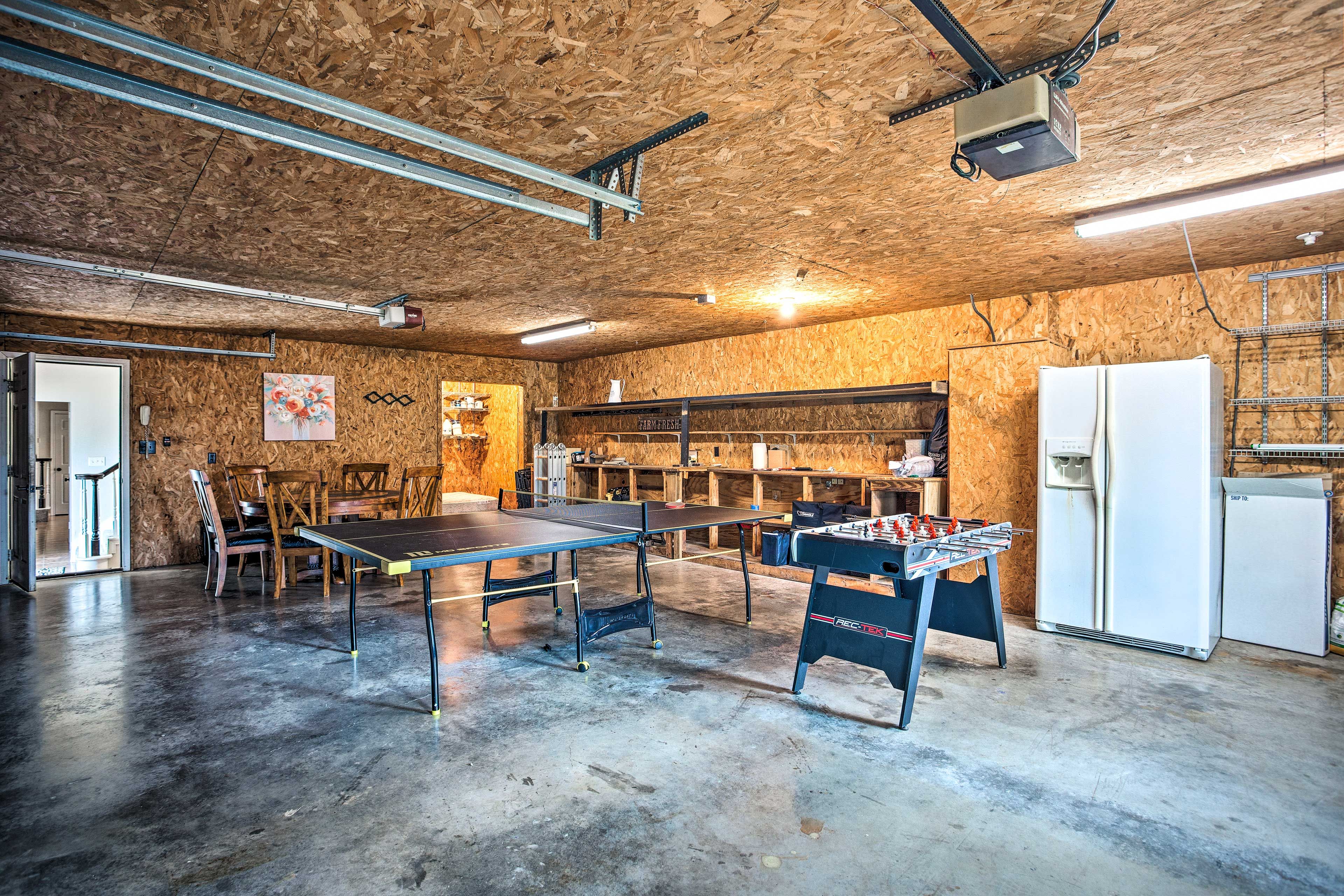 Garage/Game Room