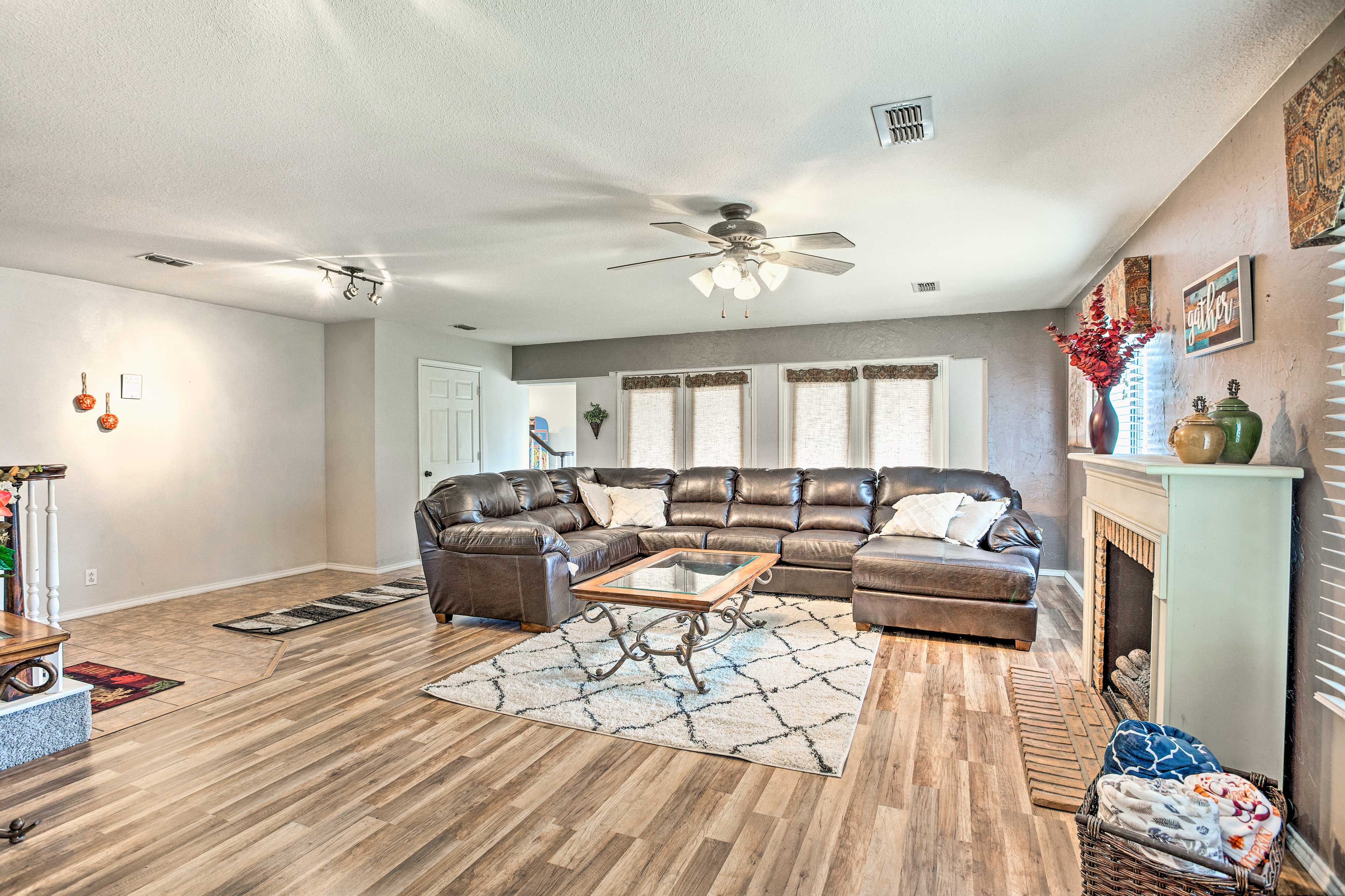 Main Living Space | Fireplace