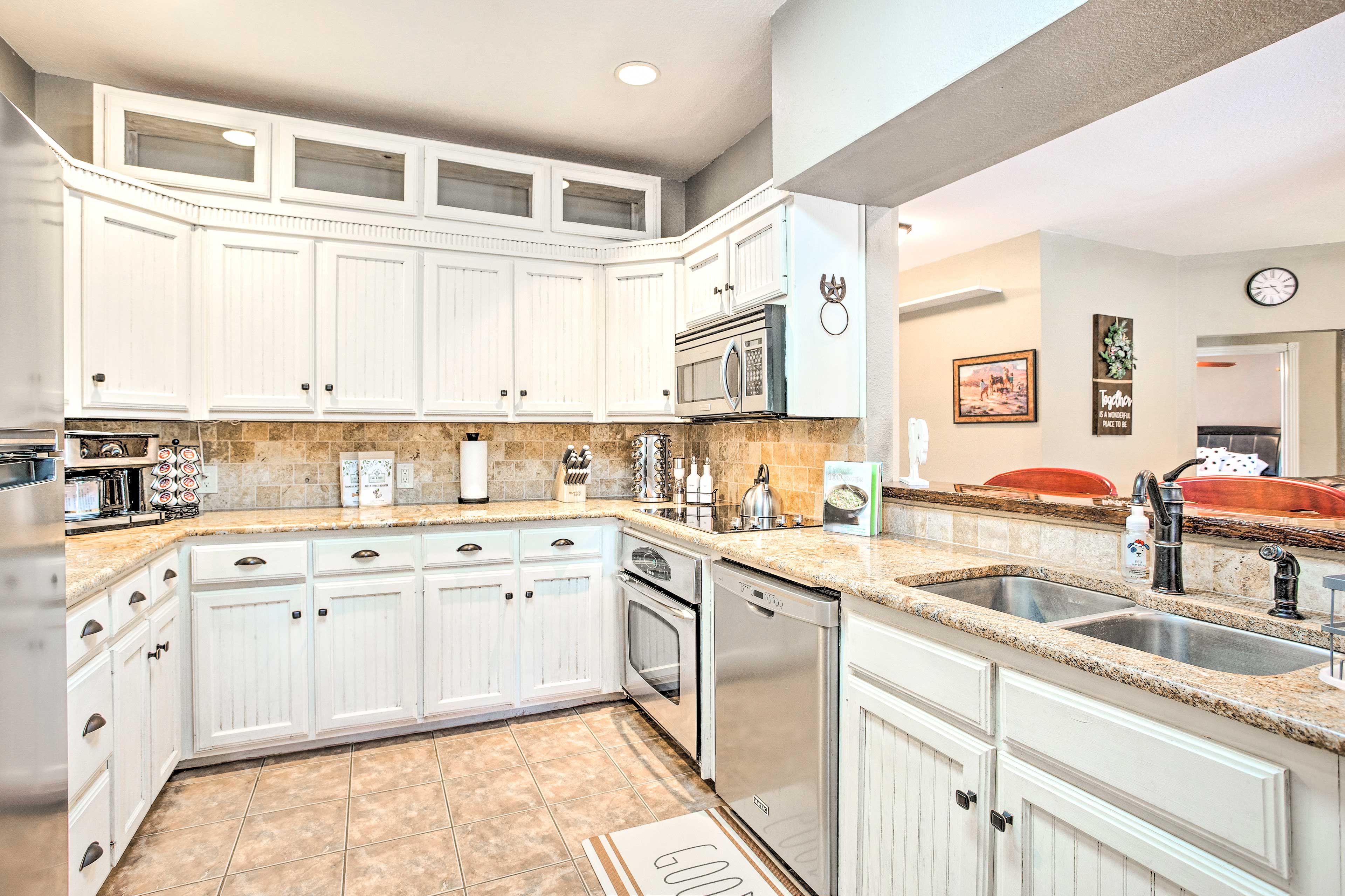 Fully Equipped Kitchen | Cooking Basics & Spices | Coffee Maker