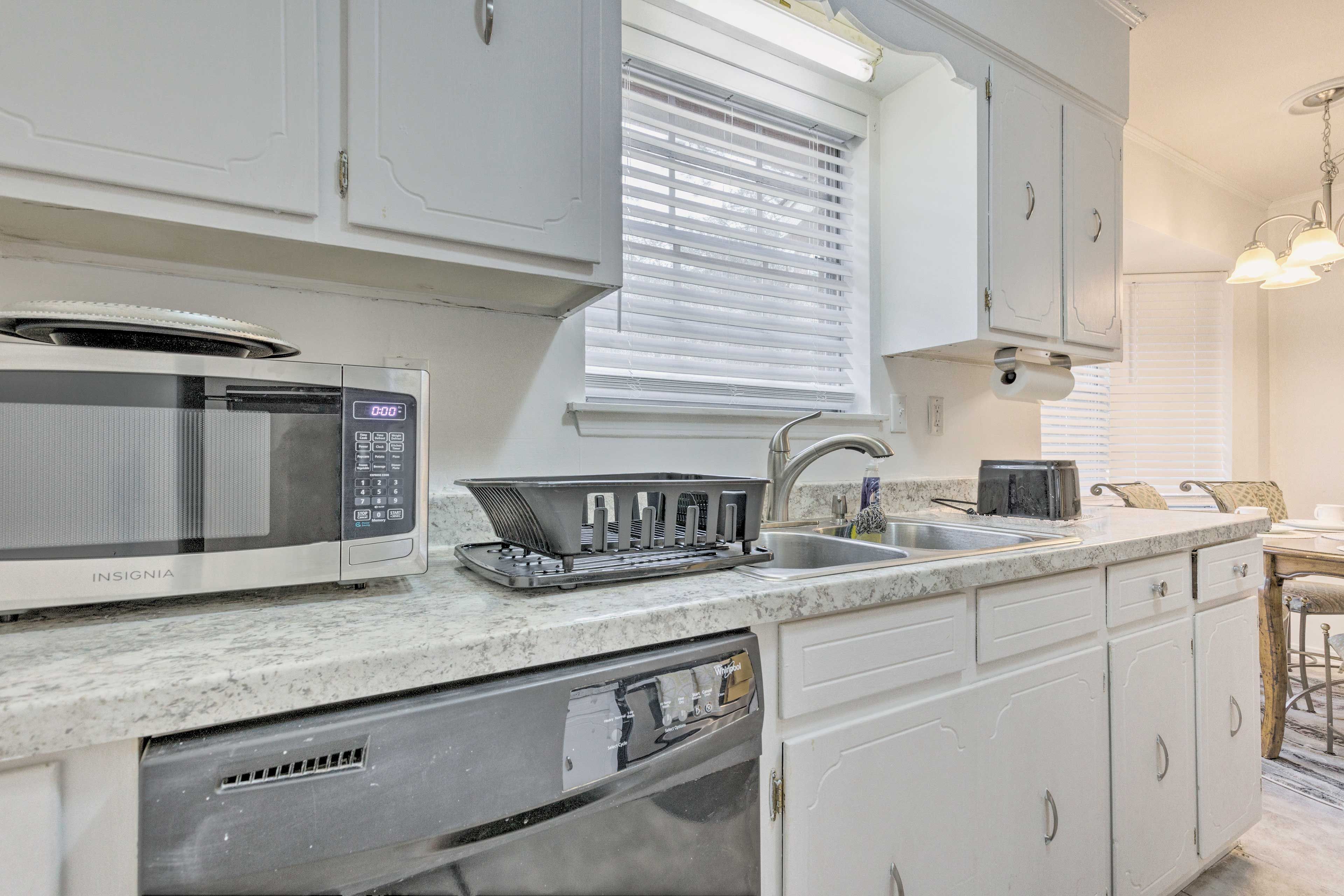 Kitchen | Trash Bags/Paper Towels