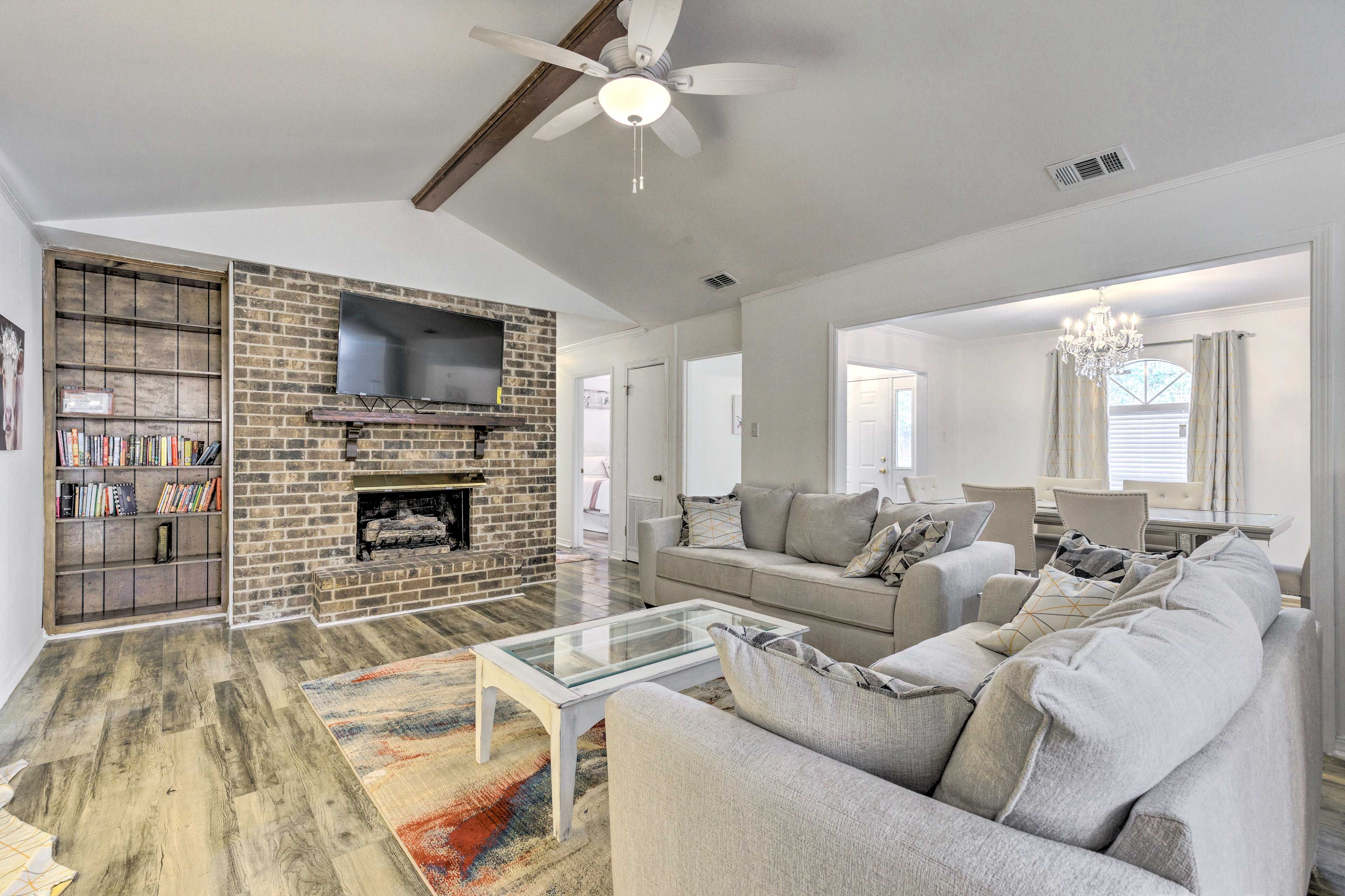 Mobile Vacation Rental | 3BR | 2BA | 1 Step Required | 1,681 Sq Ft