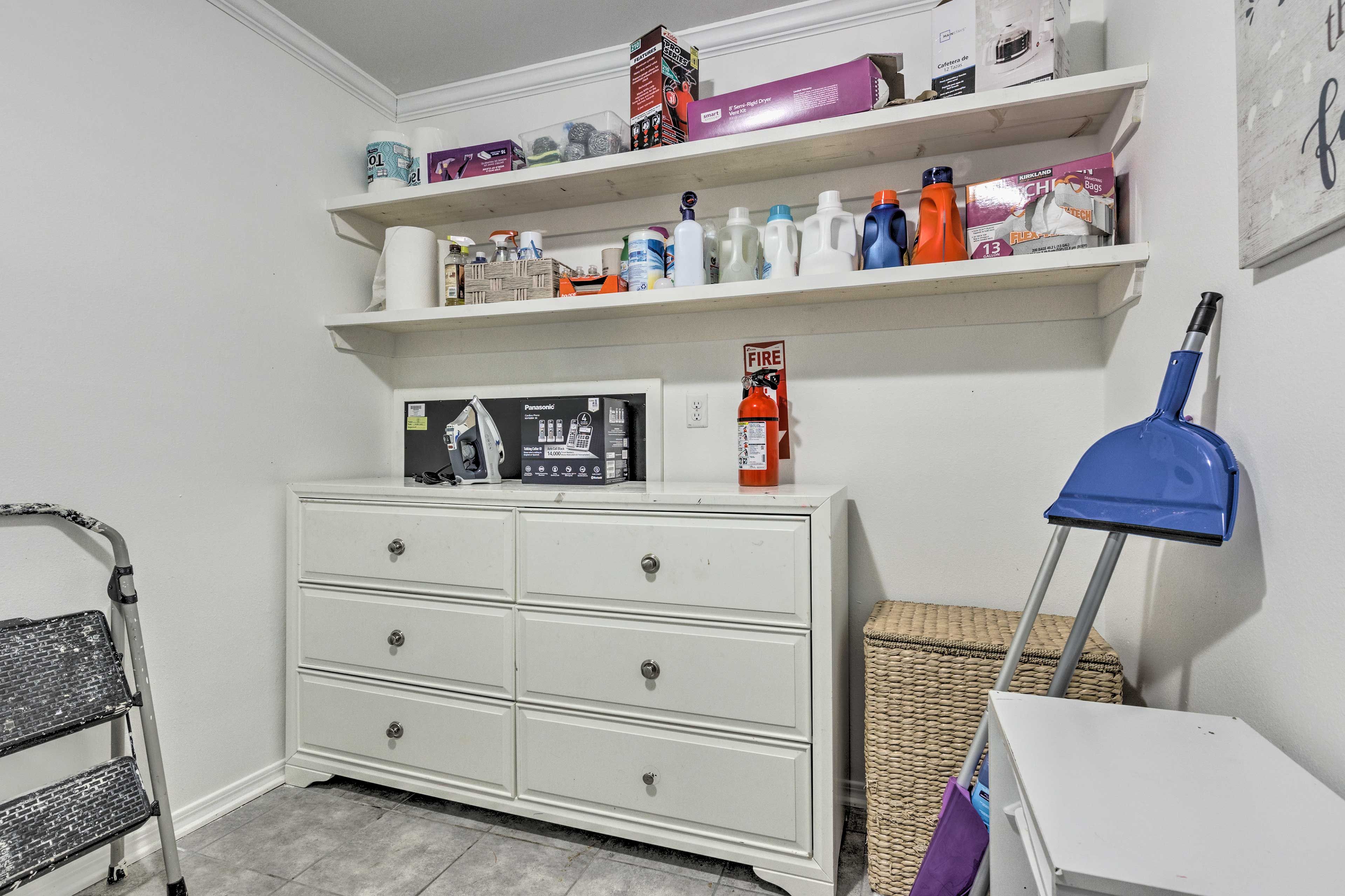 Walk-In Closet | Laundry Detergent