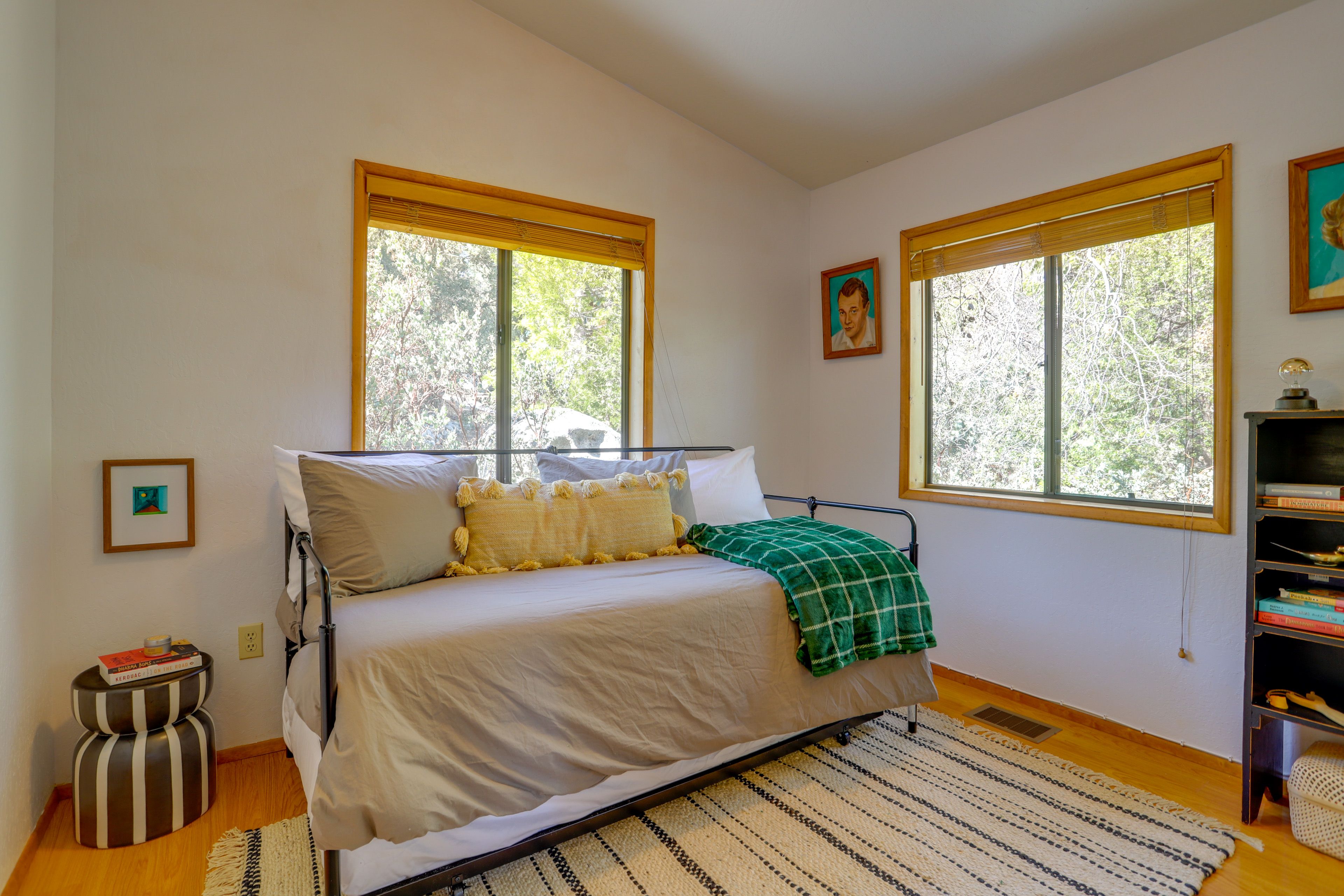 Bedroom 2 | Twin Bed w/ Twin Trundle