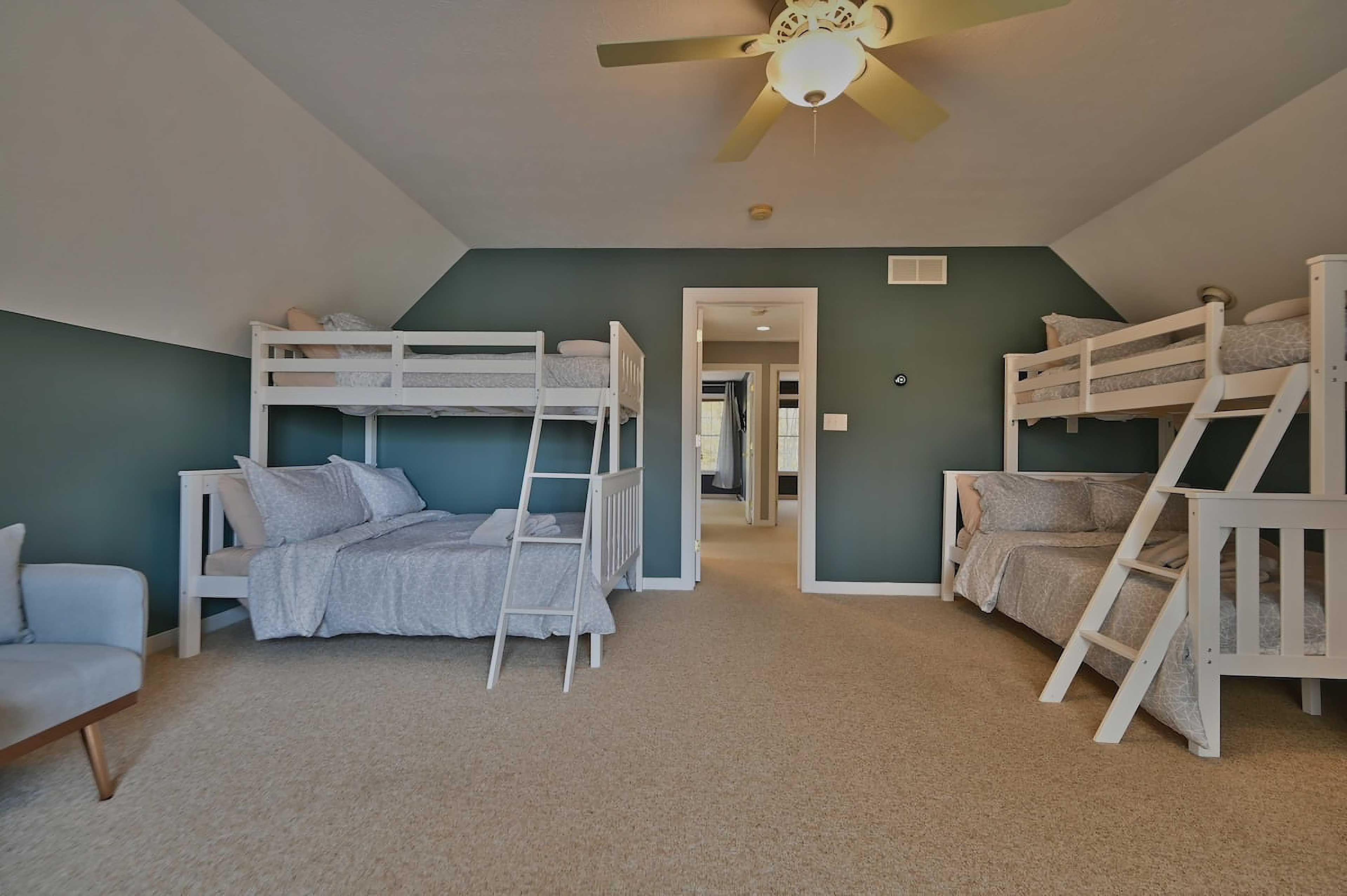 Bedroom 3 | 2nd Floor | 2 Twin/Full Bunk Beds | Sleeper Sofa | Smart TV