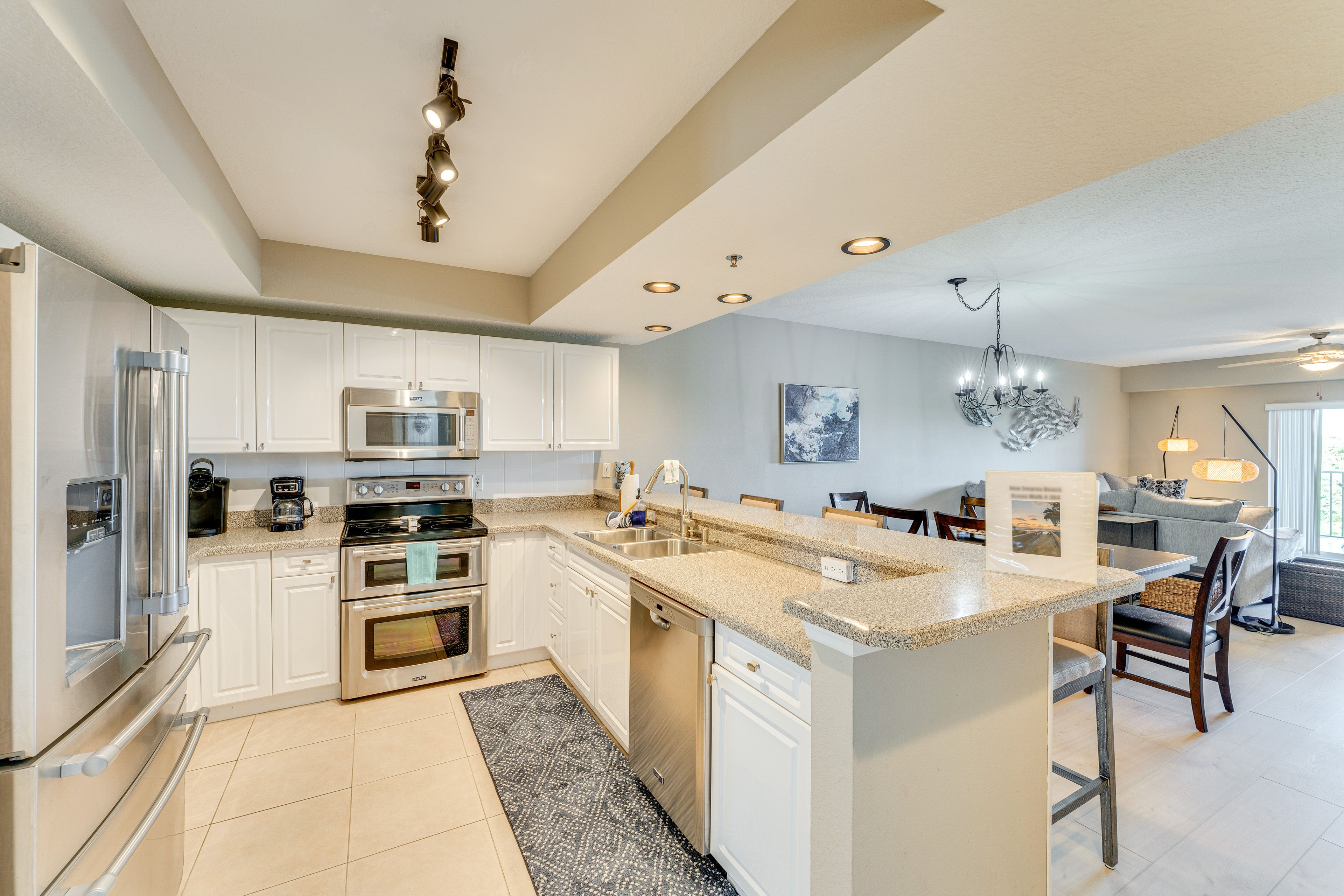 Kitchen | Coffee Maker | Cooking Basics | Dishware/Flatware | Crockpot | Blender