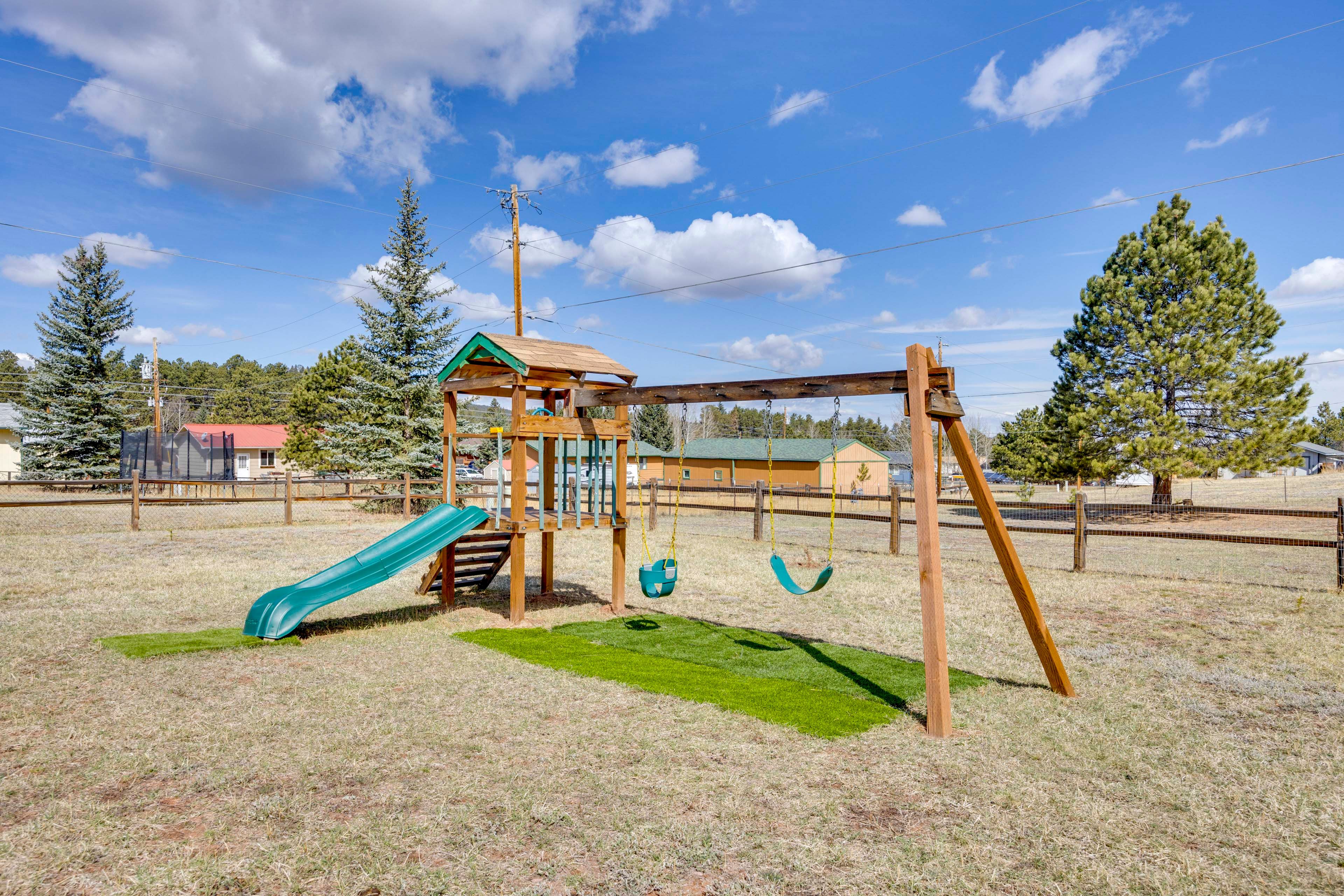 House Exterior | Children's Playset