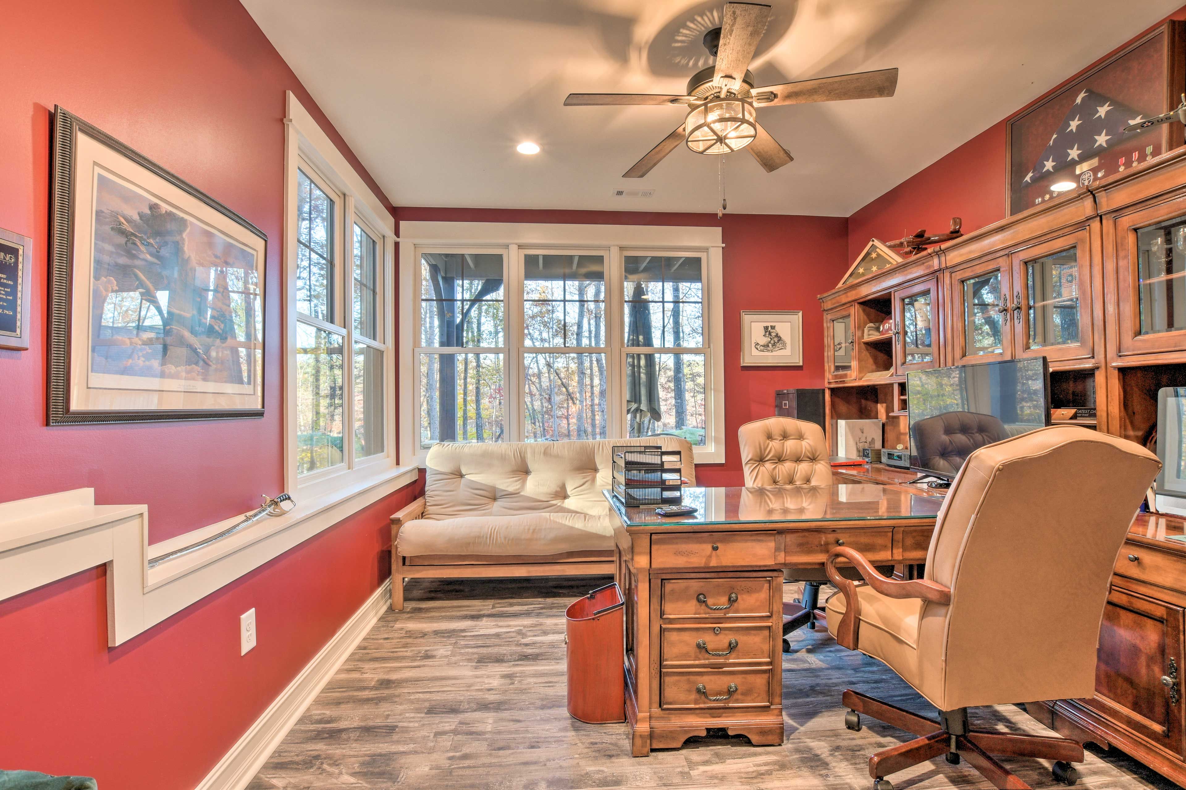 Office | Futon