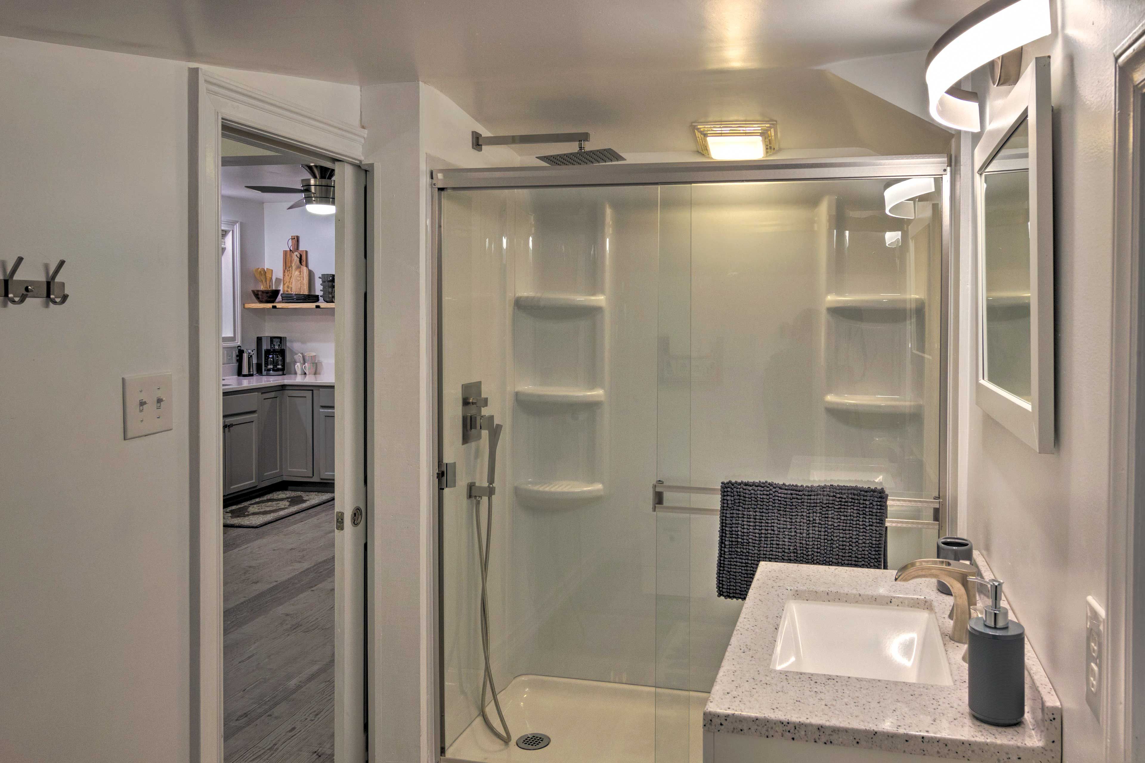 Full Bathroom