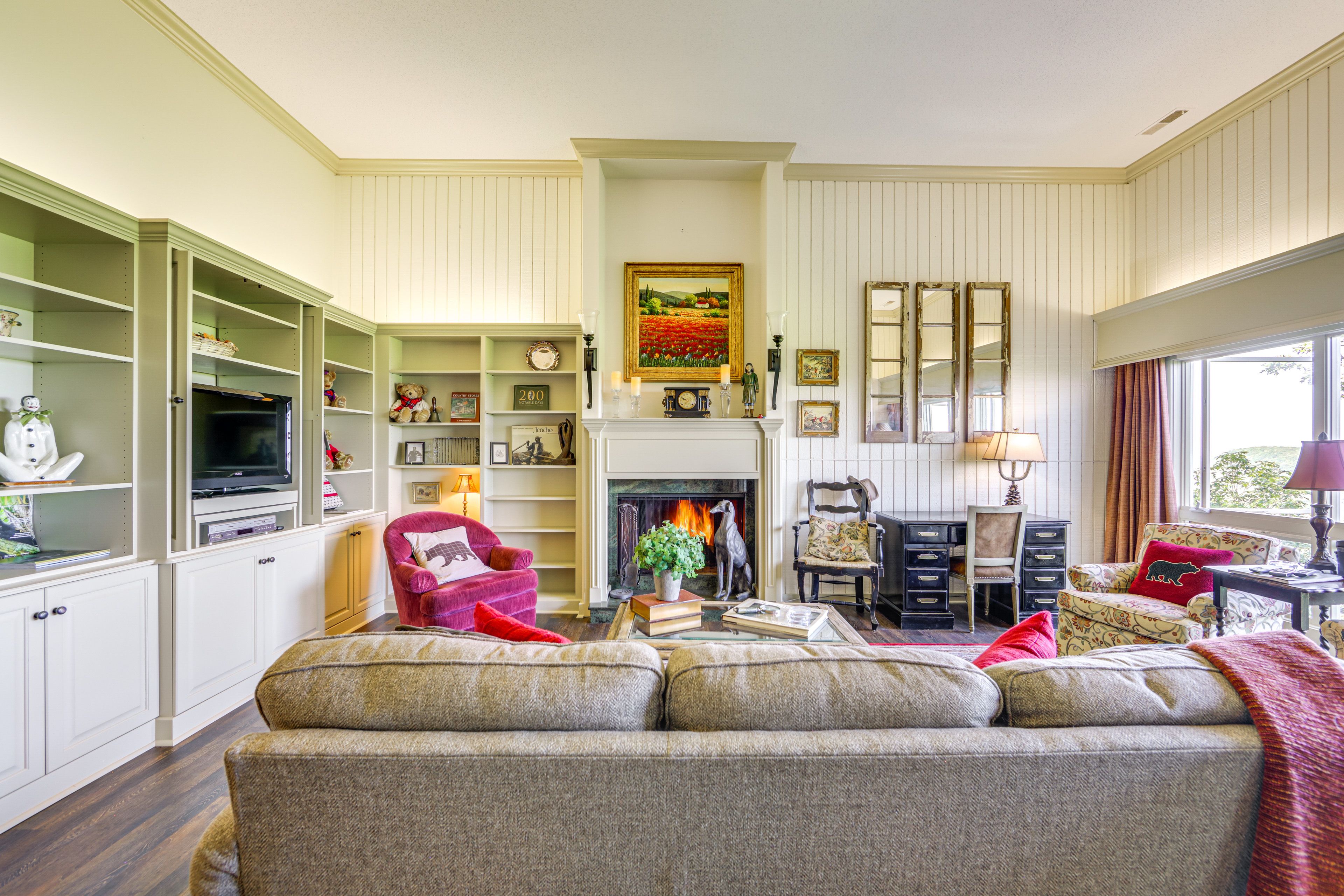 Living Room | Smart TV | Central Heat & A/C | Wood-Burning Fireplace