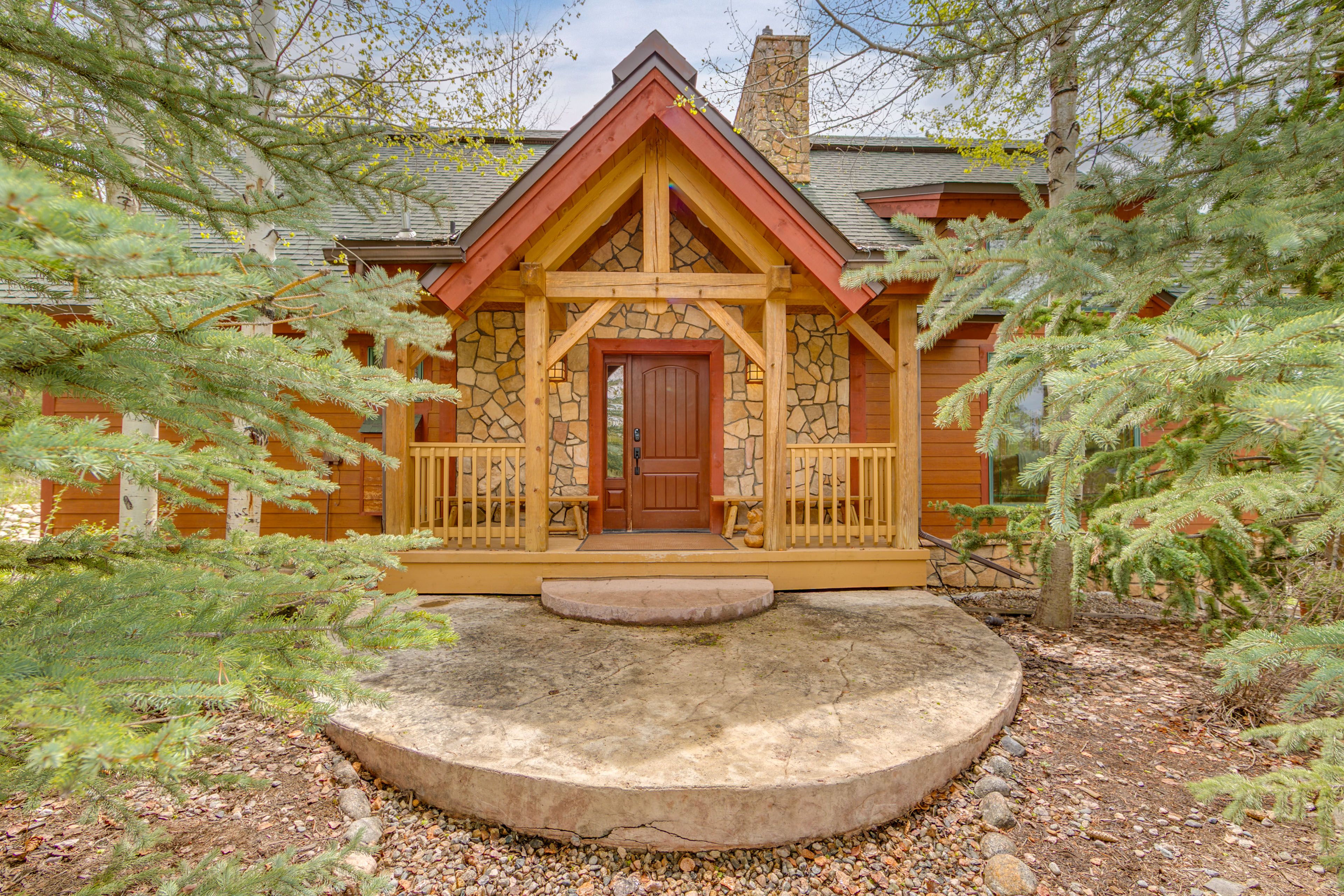 Front Entrance | 3 Steps to Access Property