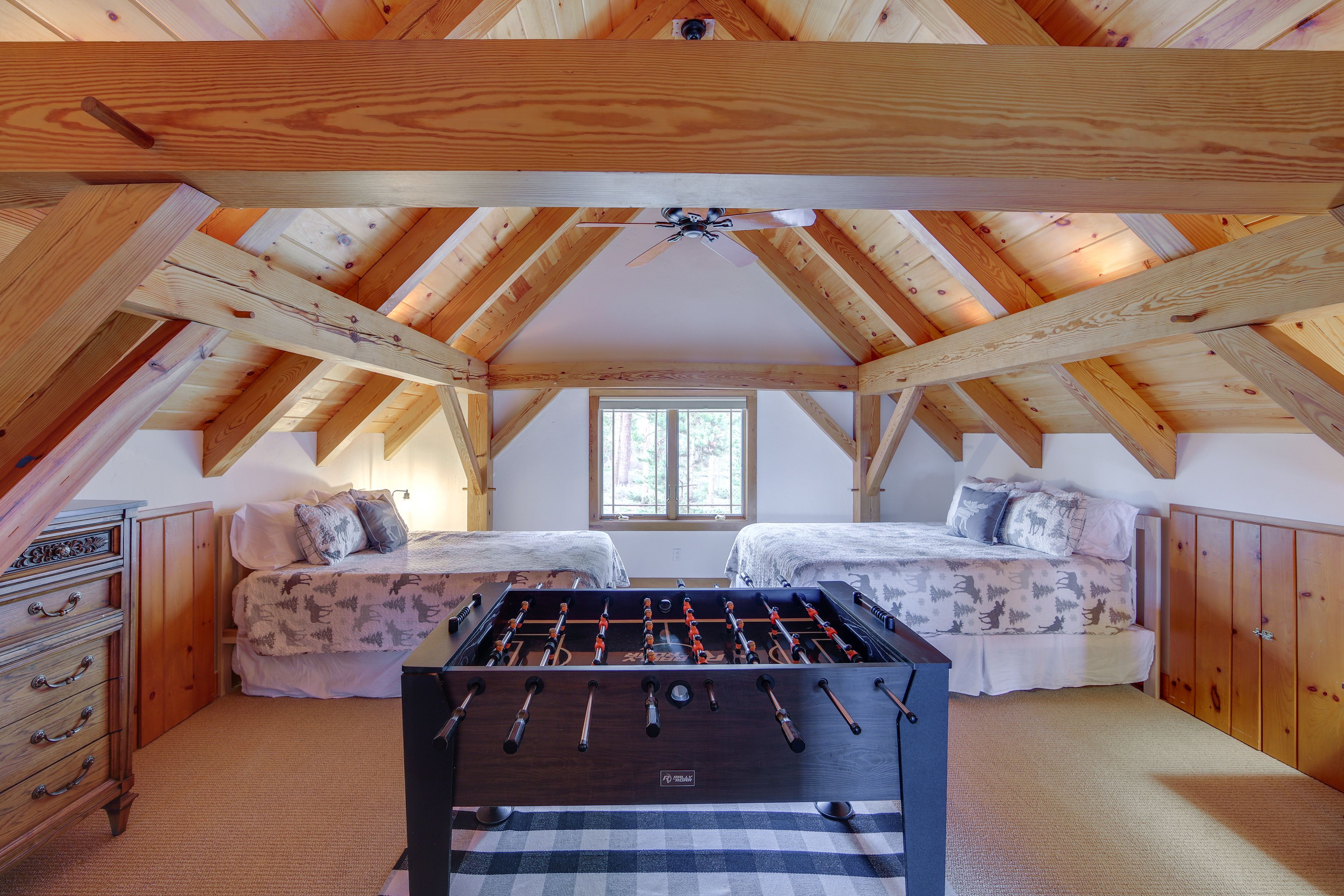 Loft | Upper Level | 2 Queen Beds | Foosball Table