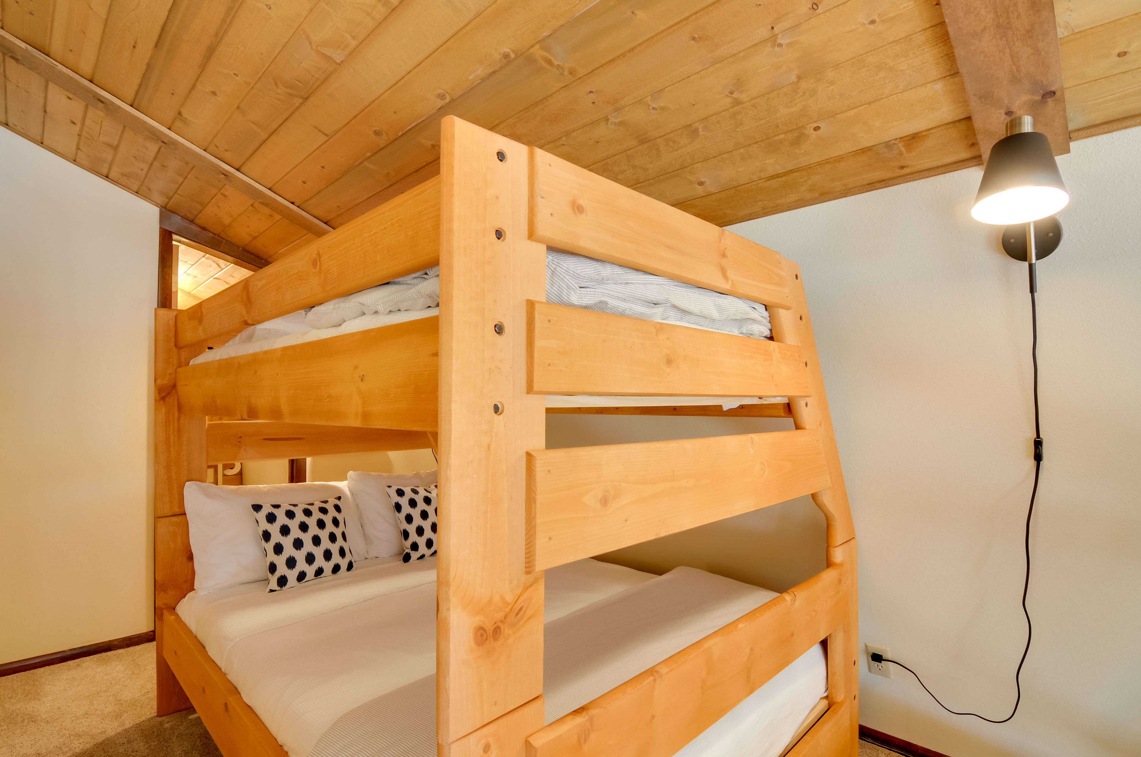 Loft | Twin/Full Bunk Bed