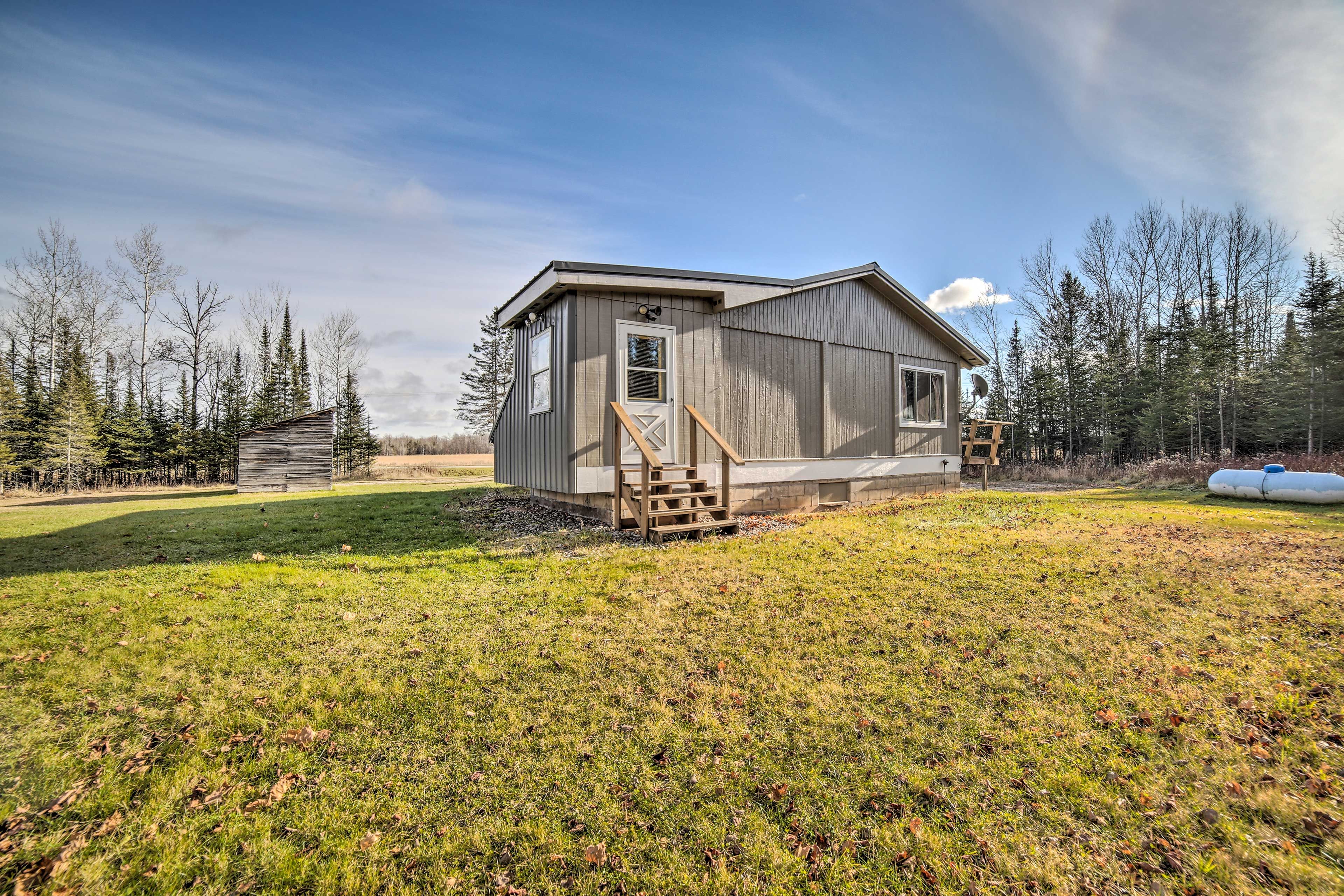 Home Exterior | RV & Trailer Parking | RV Electric Charging Available